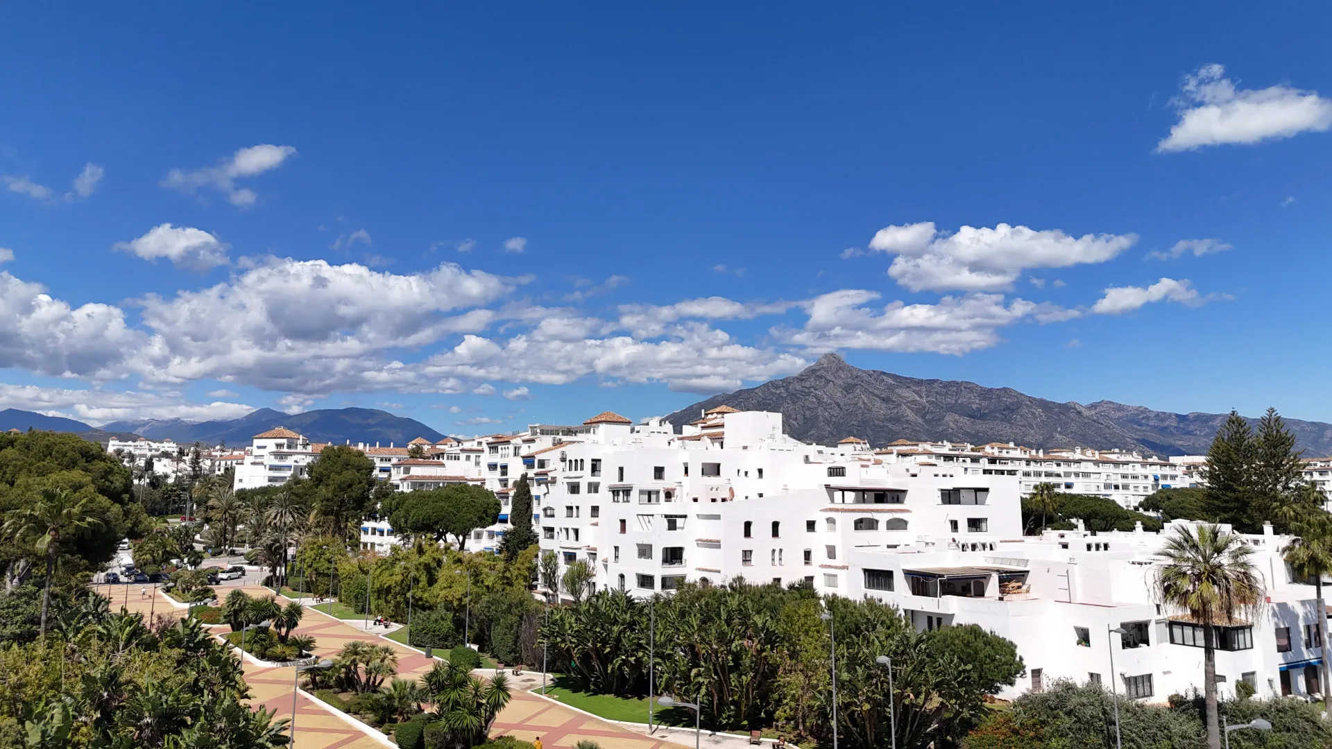 Andalucia del Mar, apartamento de 2 dormitorios en venta