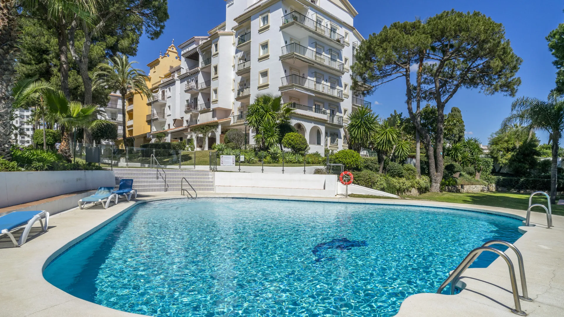 Andalucia del Mar, apartamento de 2 dormitorios en venta