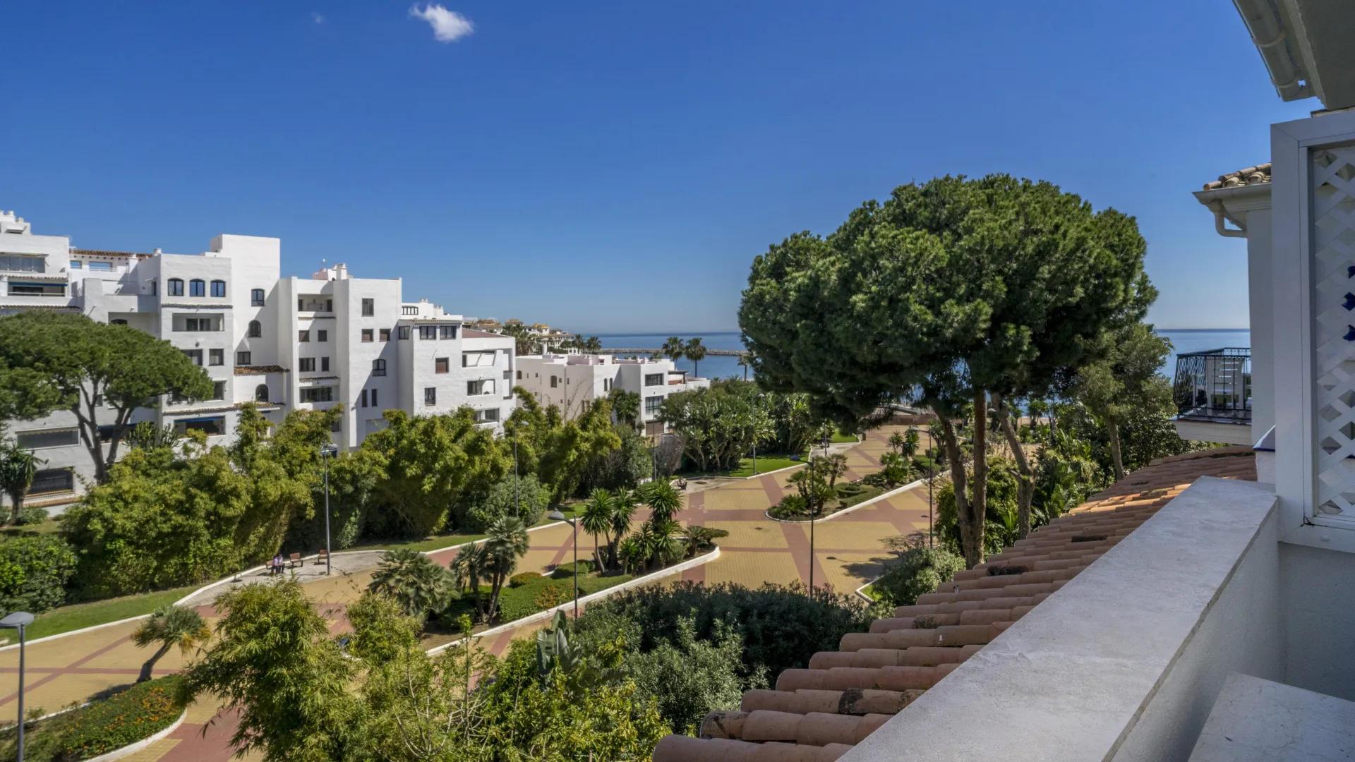 Andalucia del Mar, apartamento de 2 dormitorios en venta