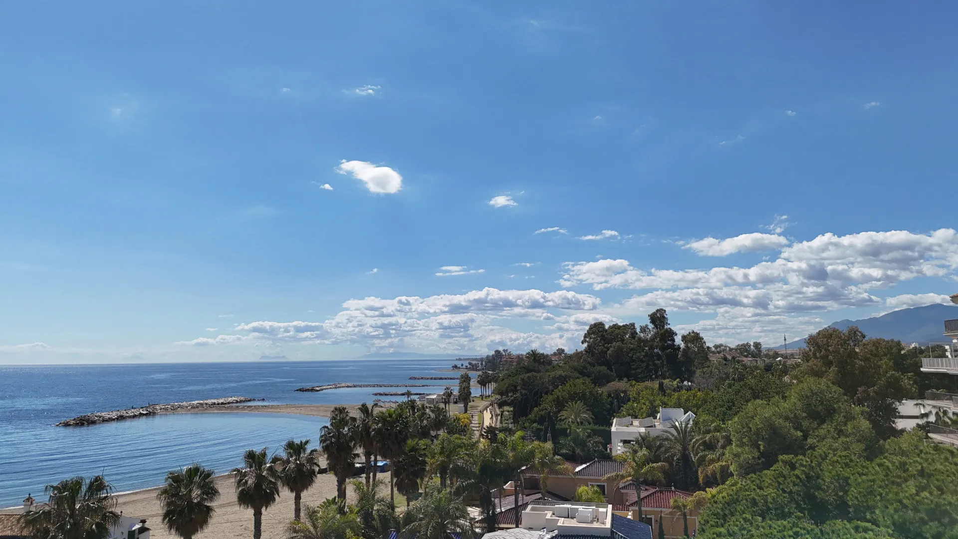 Andalucia del Mar, apartamento de 2 dormitorios en venta