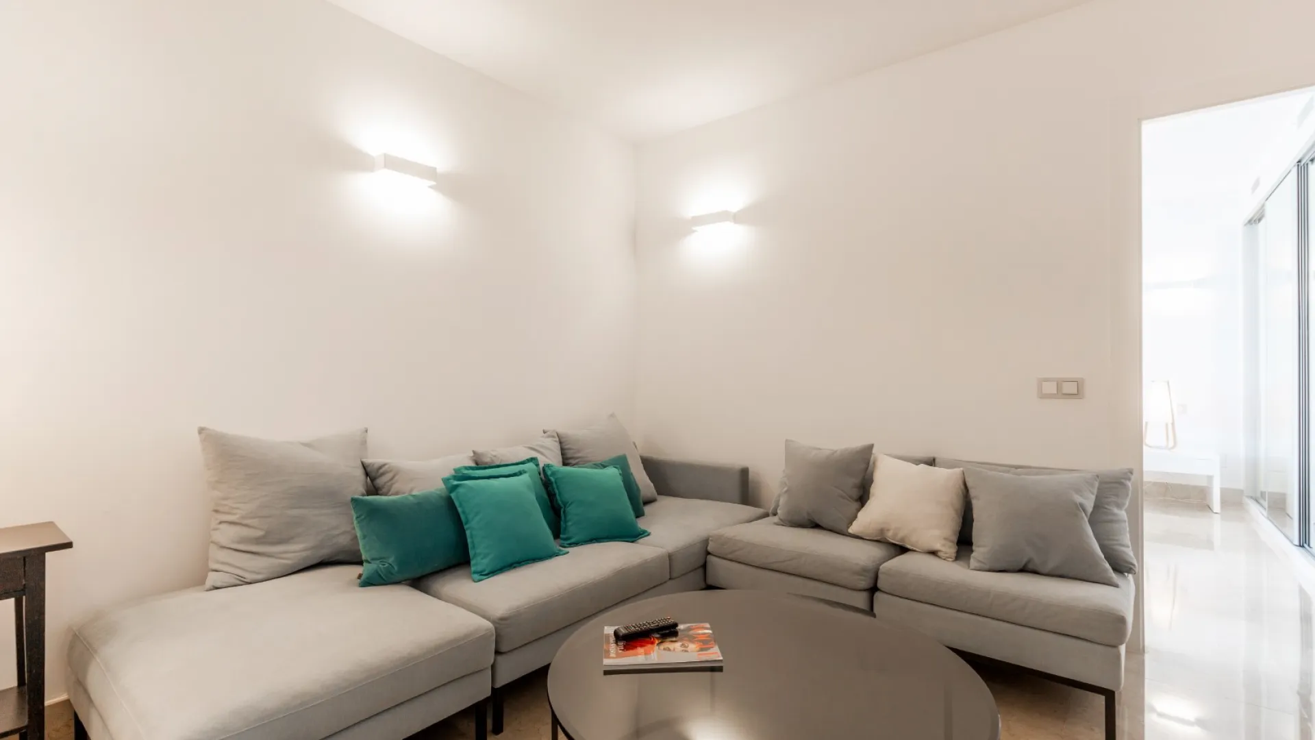 Comprar villa con 6 dormitorios en Las Brisas