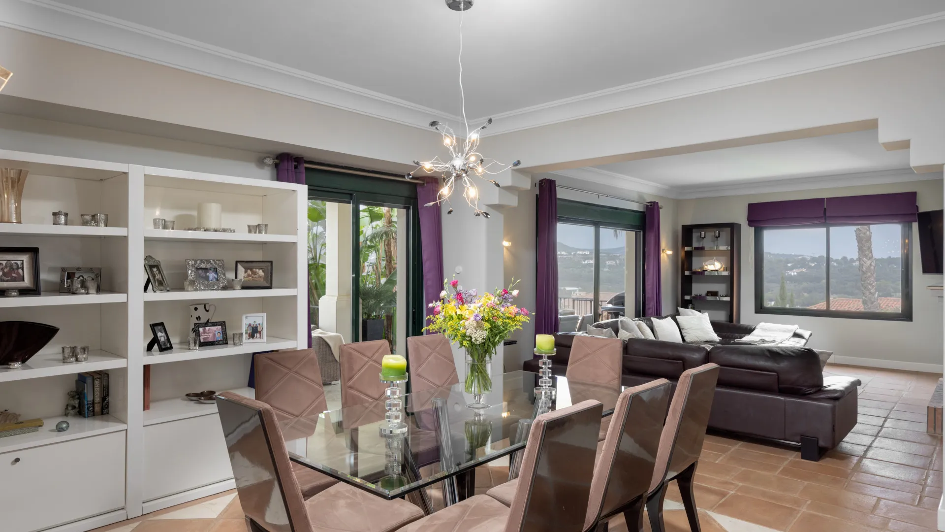 Villa for sale in Zona F with 4 bedrooms