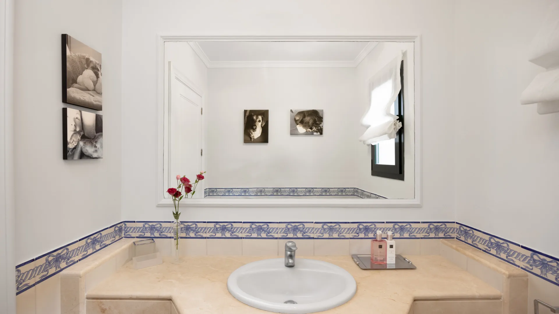 Villa for sale in Zona F with 4 bedrooms