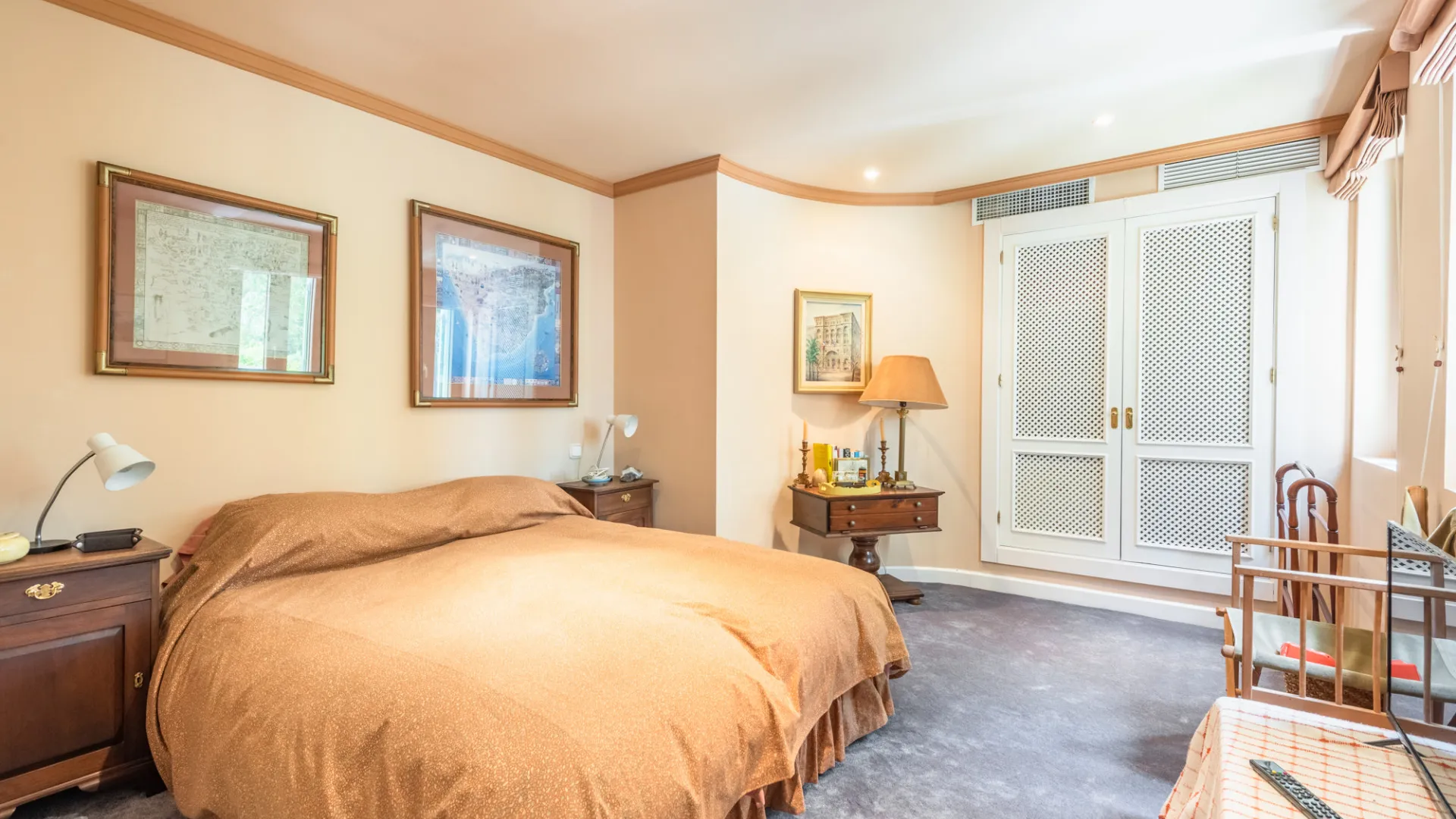 Se vende villa en Zona F