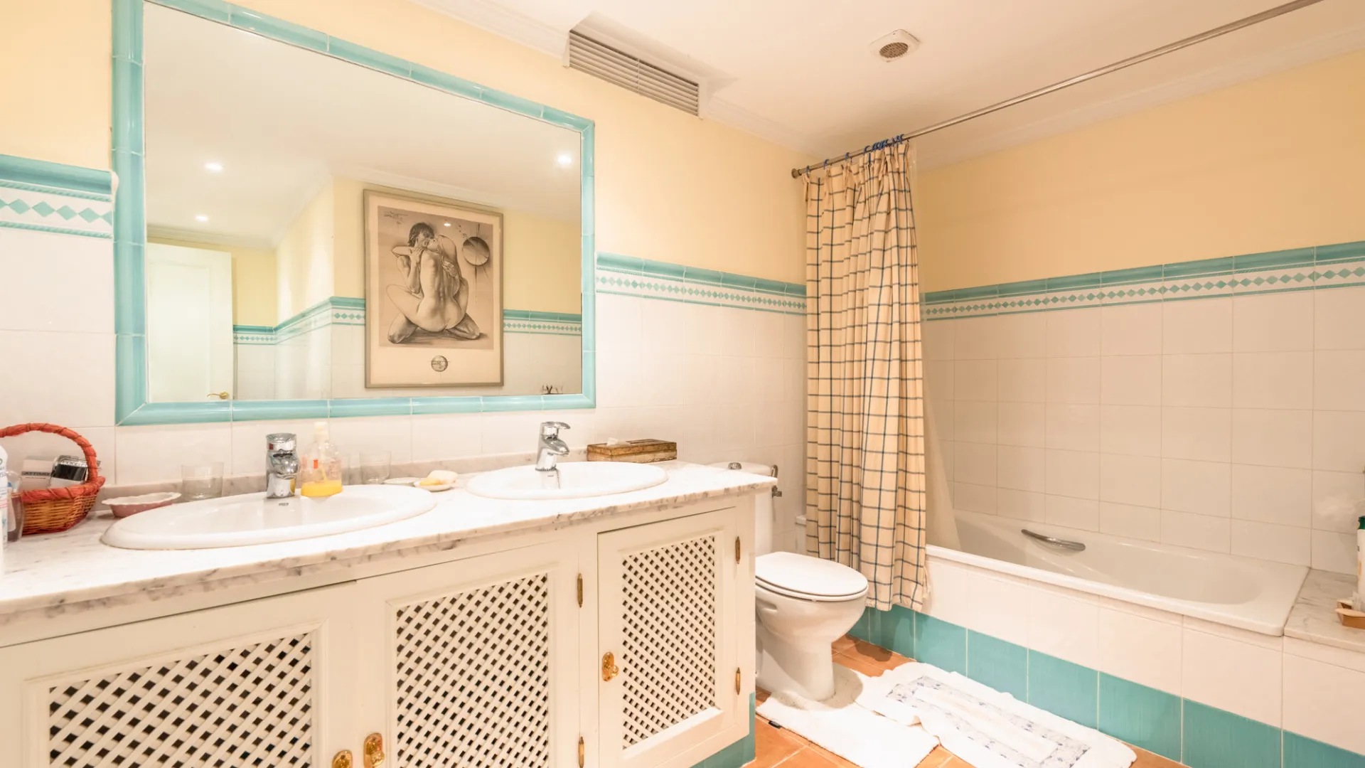 Se vende villa en Zona F