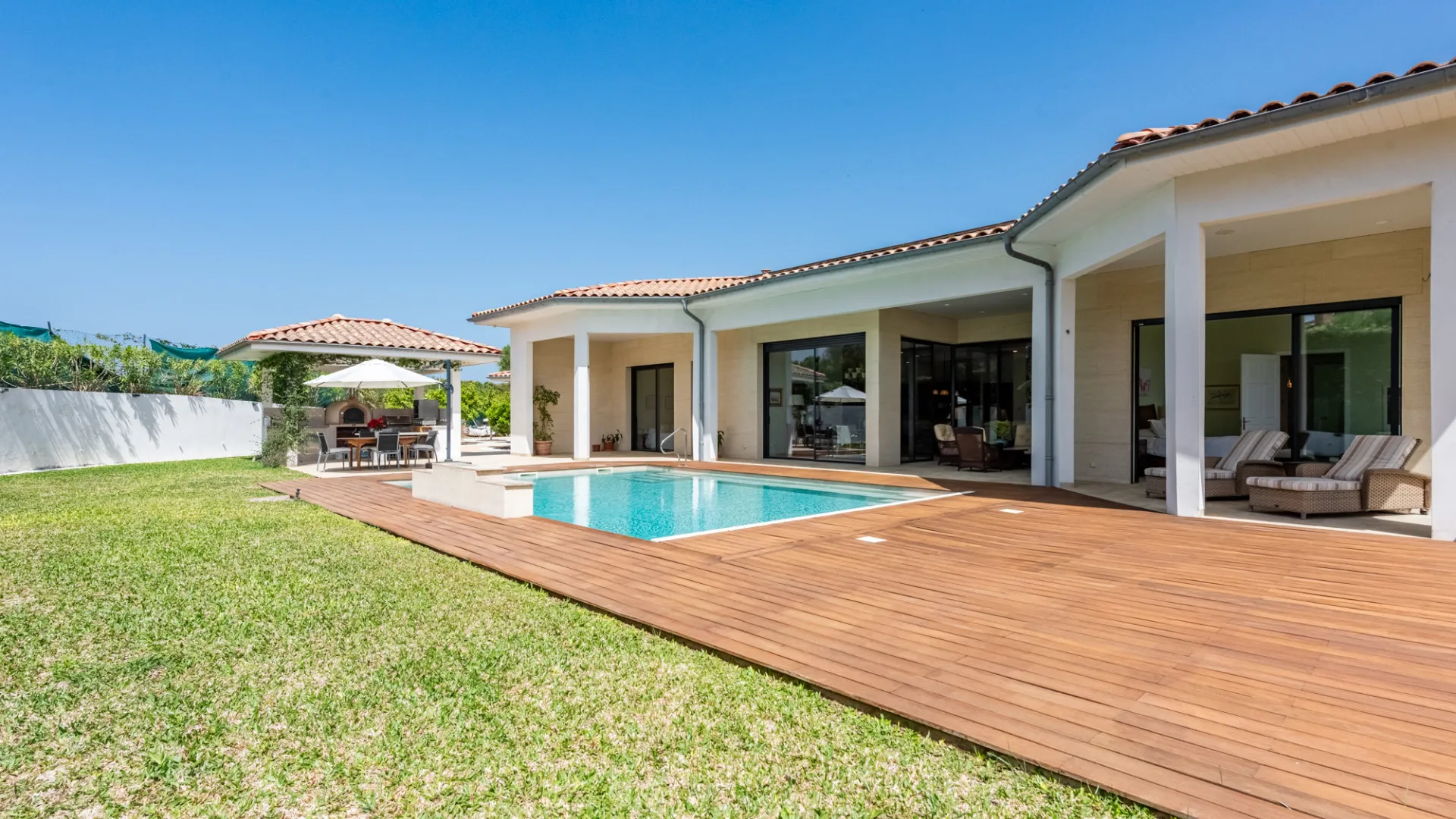 For sale Zona G 4 bedrooms villa