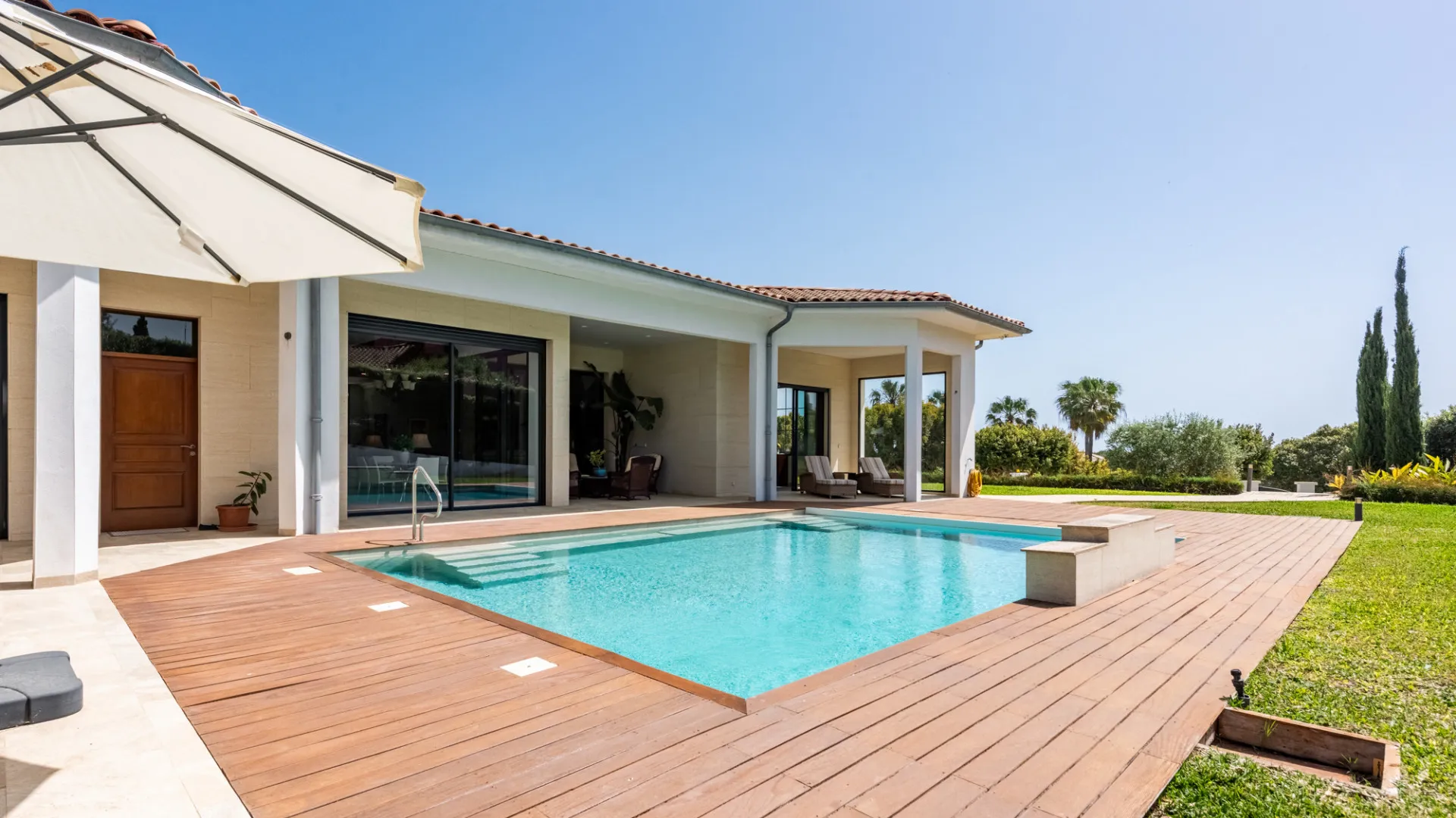 For sale Zona G 4 bedrooms villa
