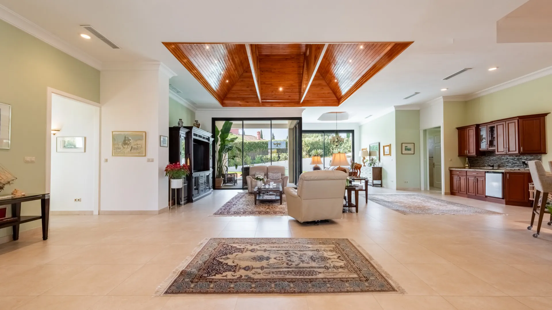 For sale Zona G 4 bedrooms villa