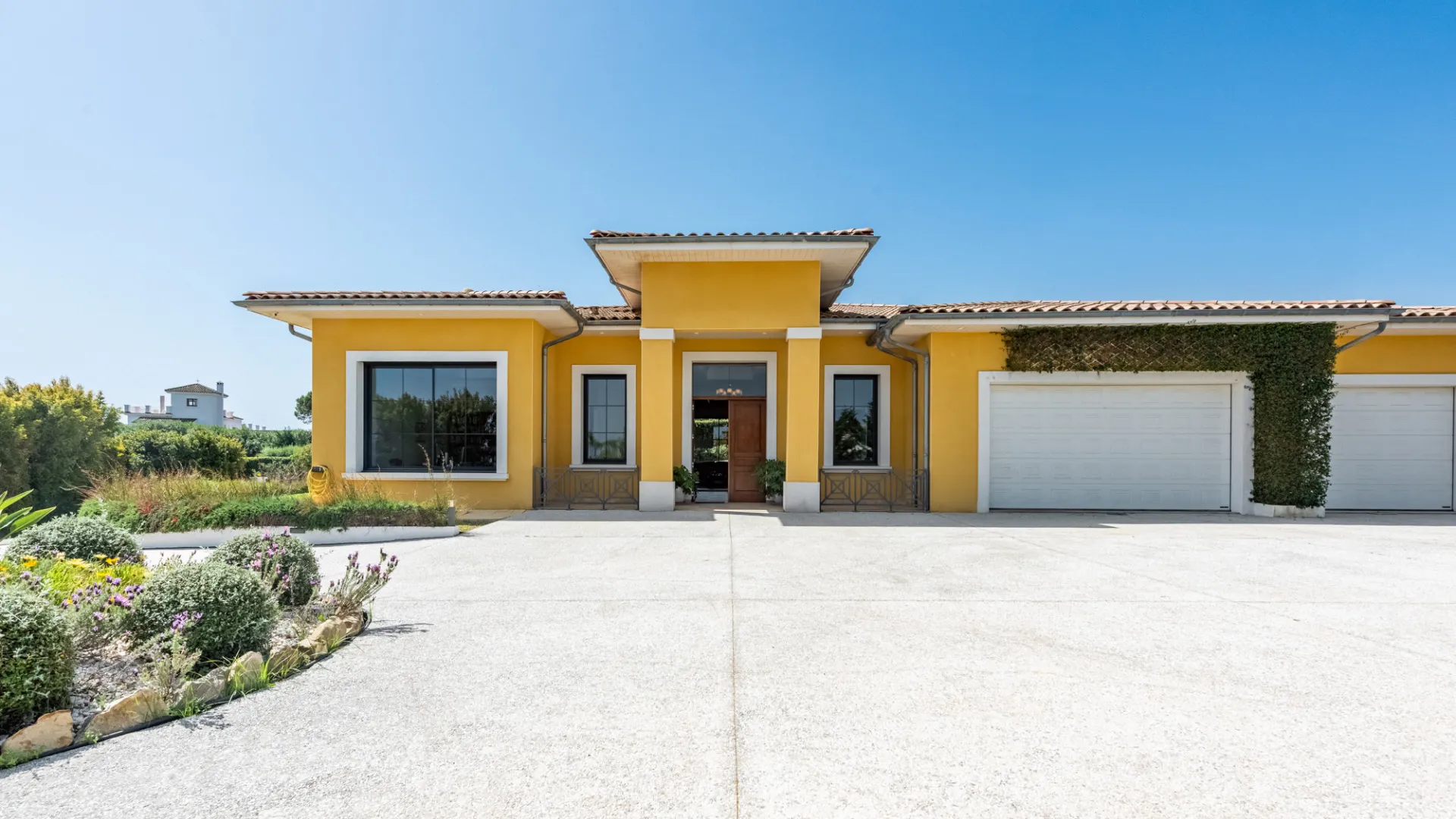 For sale Zona G 4 bedrooms villa