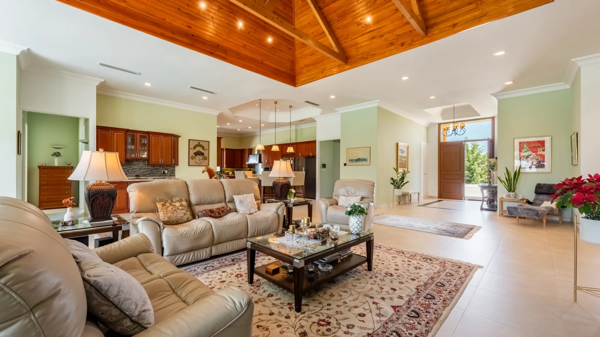 For sale Zona G 4 bedrooms villa