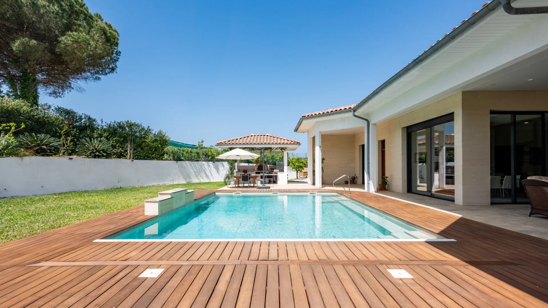 For sale Zona G 4 bedrooms villa