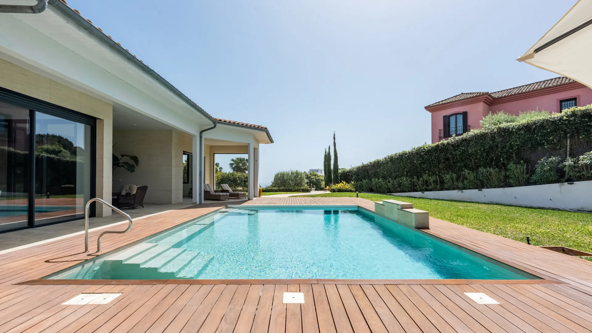 For sale Zona G 4 bedrooms villa
