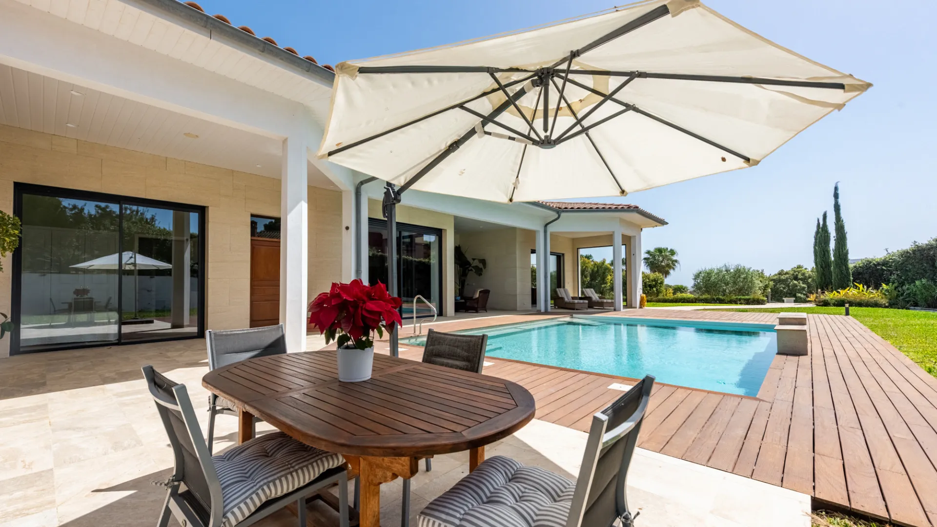 For sale Zona G 4 bedrooms villa