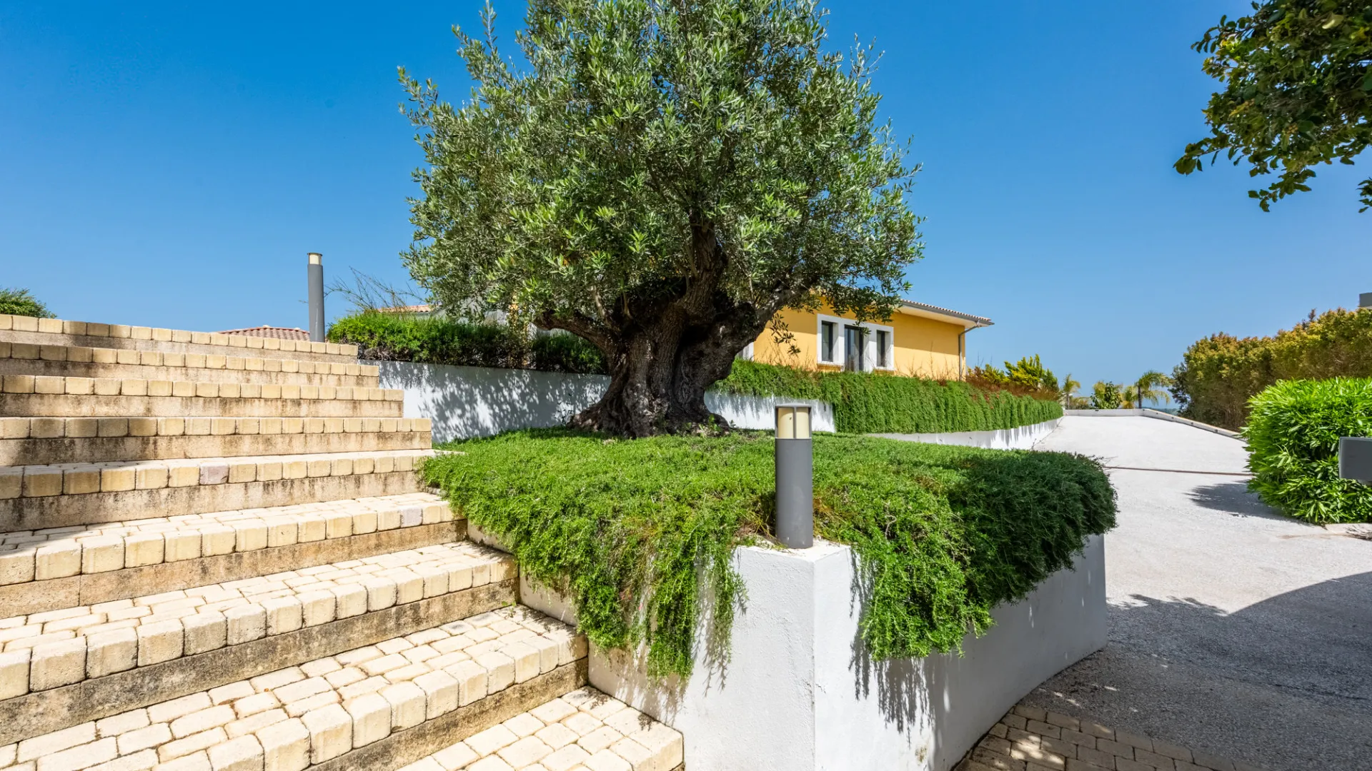 For sale Zona G 4 bedrooms villa