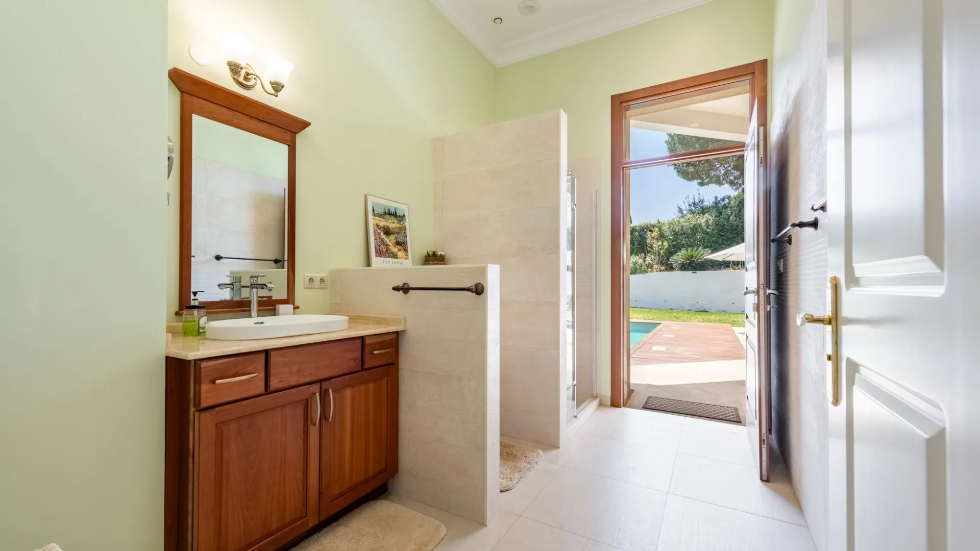For sale Zona G 4 bedrooms villa