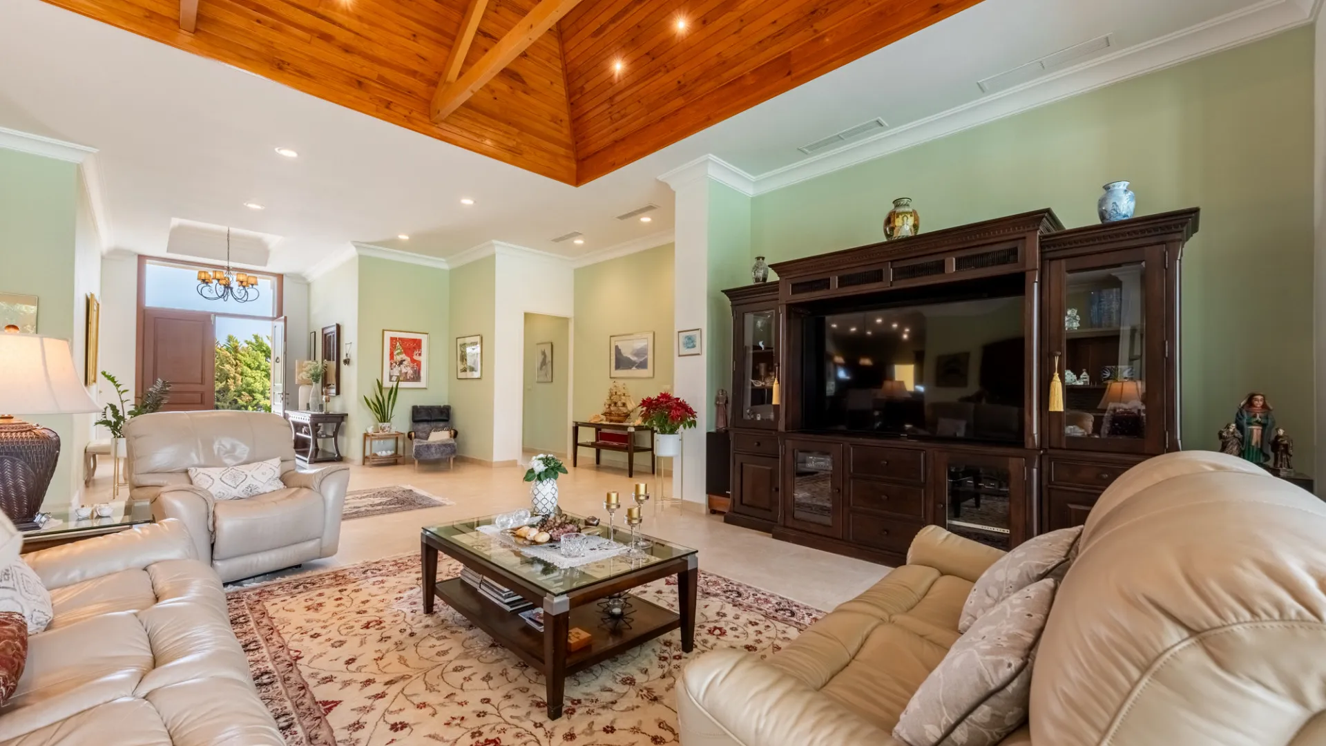 For sale Zona G 4 bedrooms villa