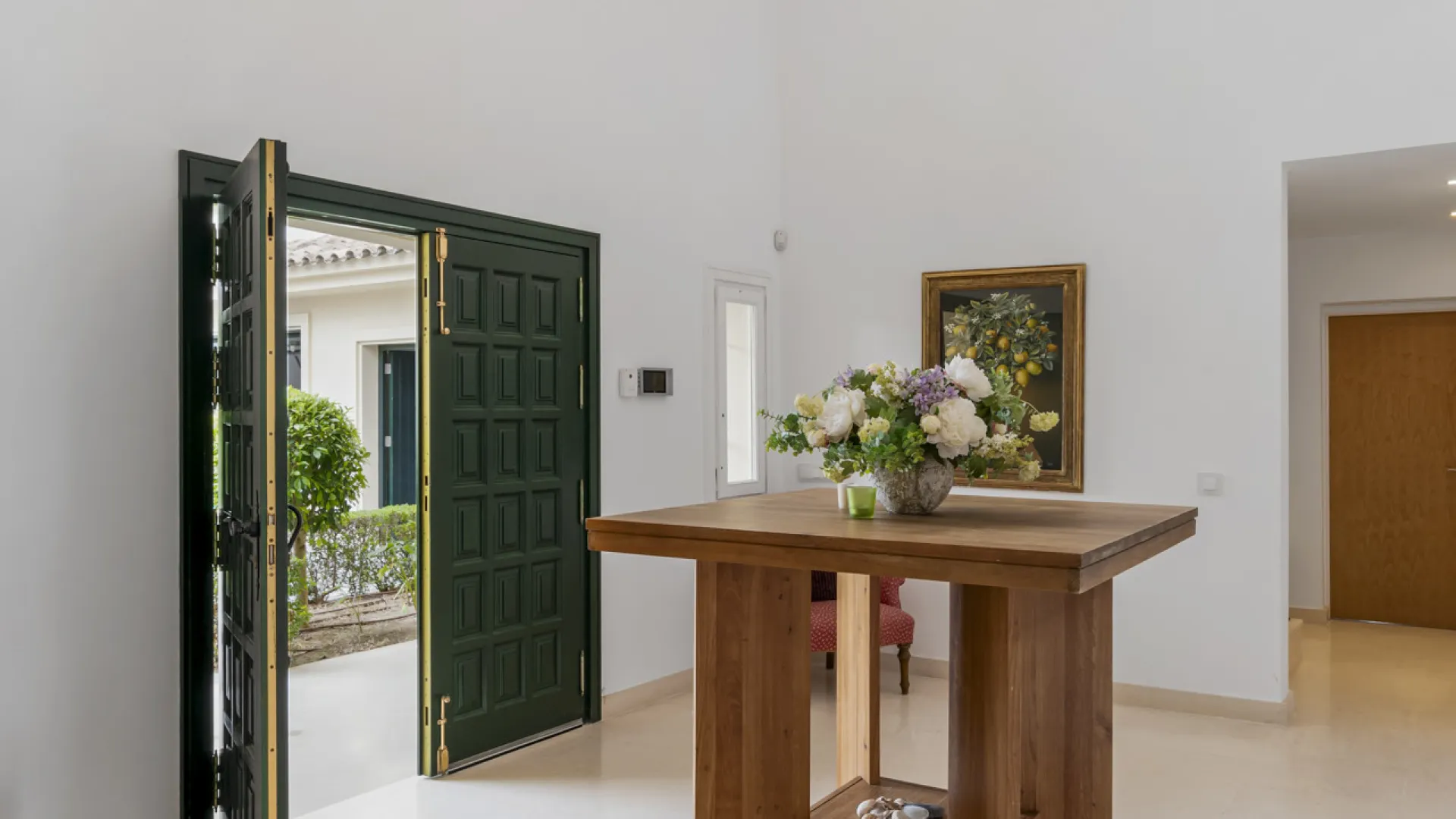 7 bedrooms Kings & Queens villa for sale