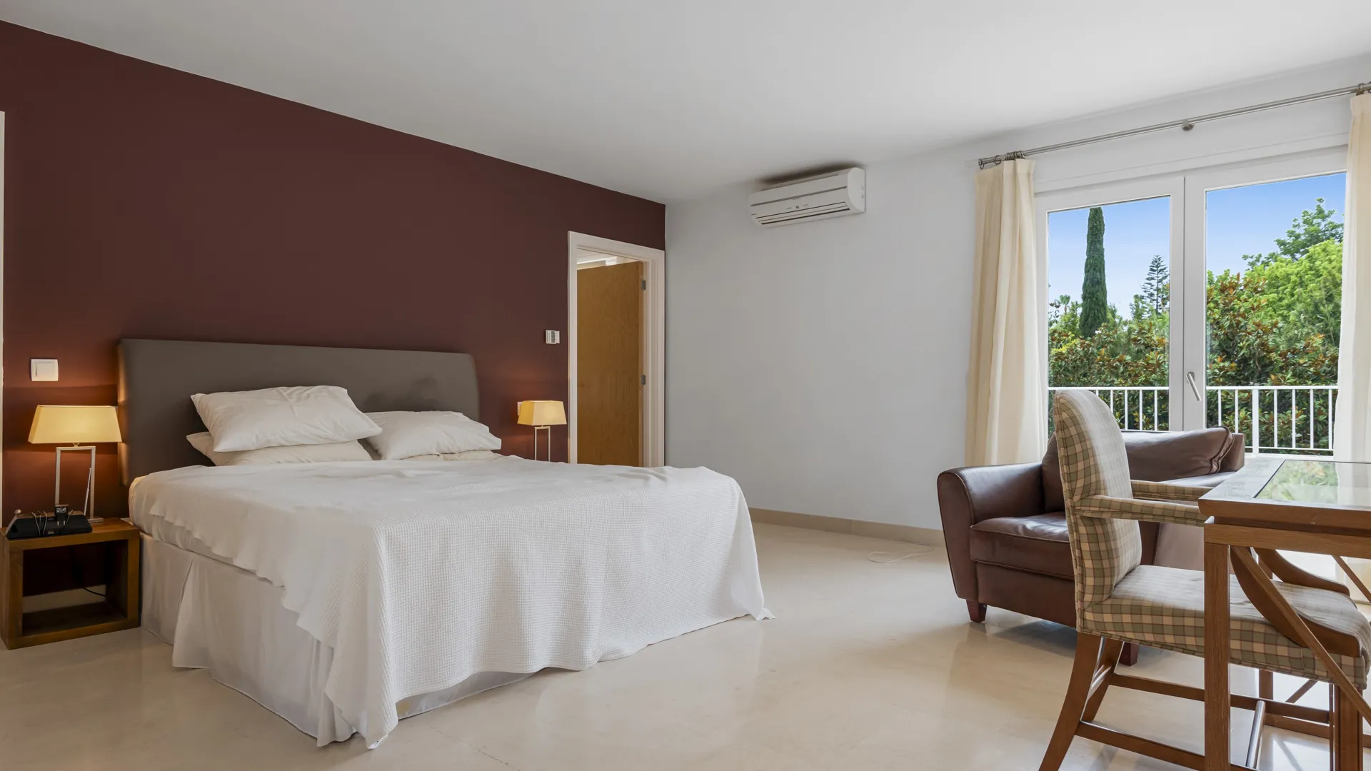 7 bedrooms Kings & Queens villa for sale