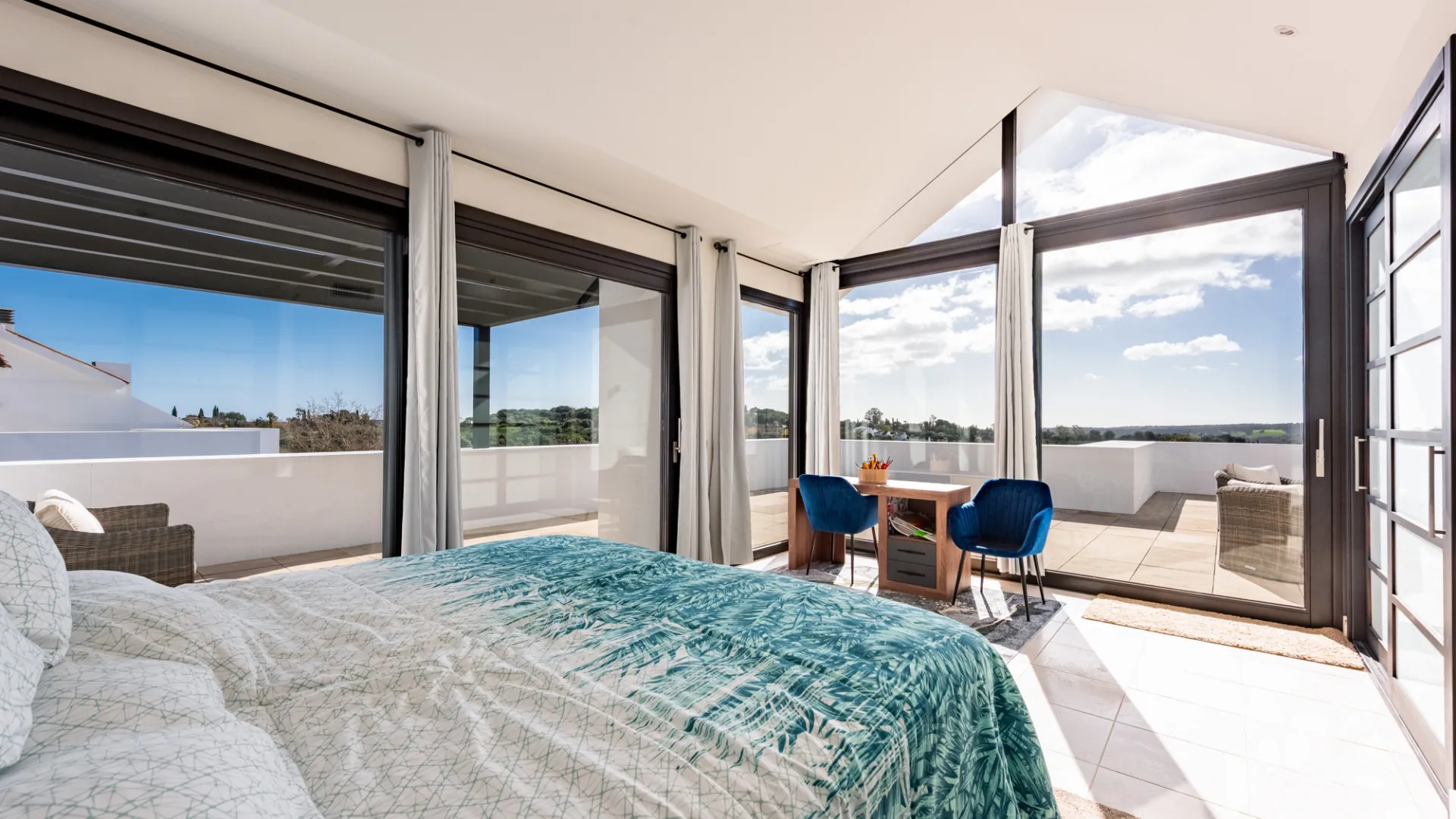 For sale duplex penthouse in Hacienda de Valderrama