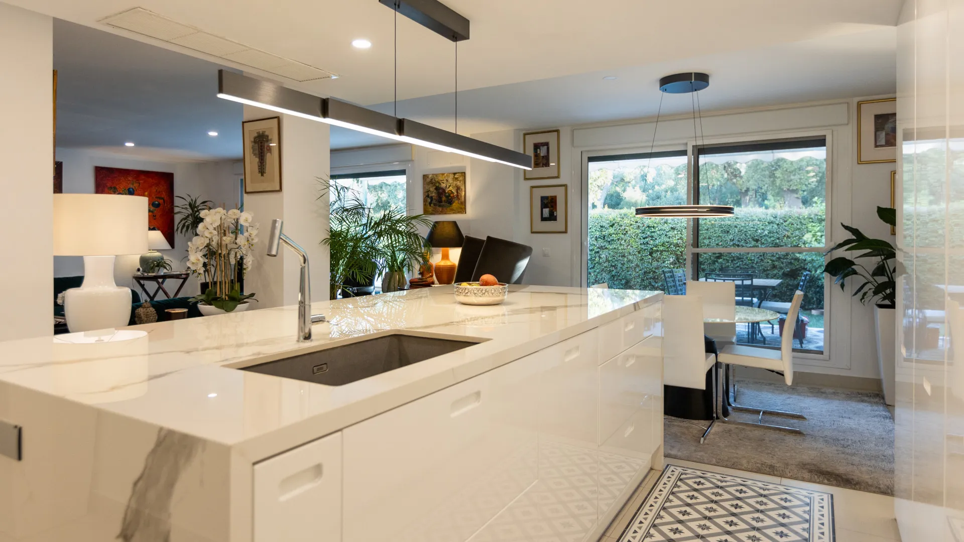 3 bedrooms ground floor apartment for sale in Senda Chica