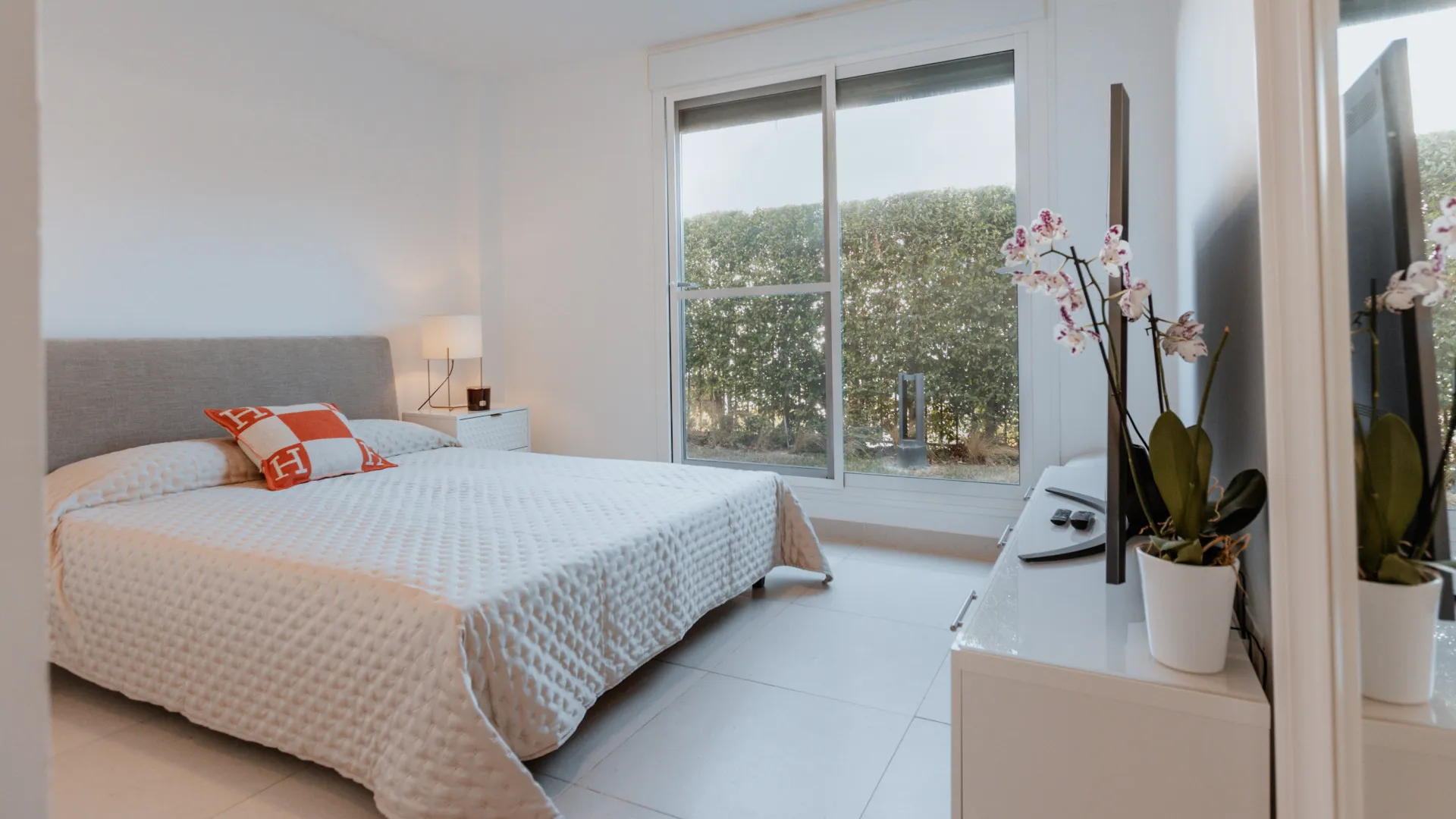 3 bedrooms ground floor apartment for sale in Senda Chica