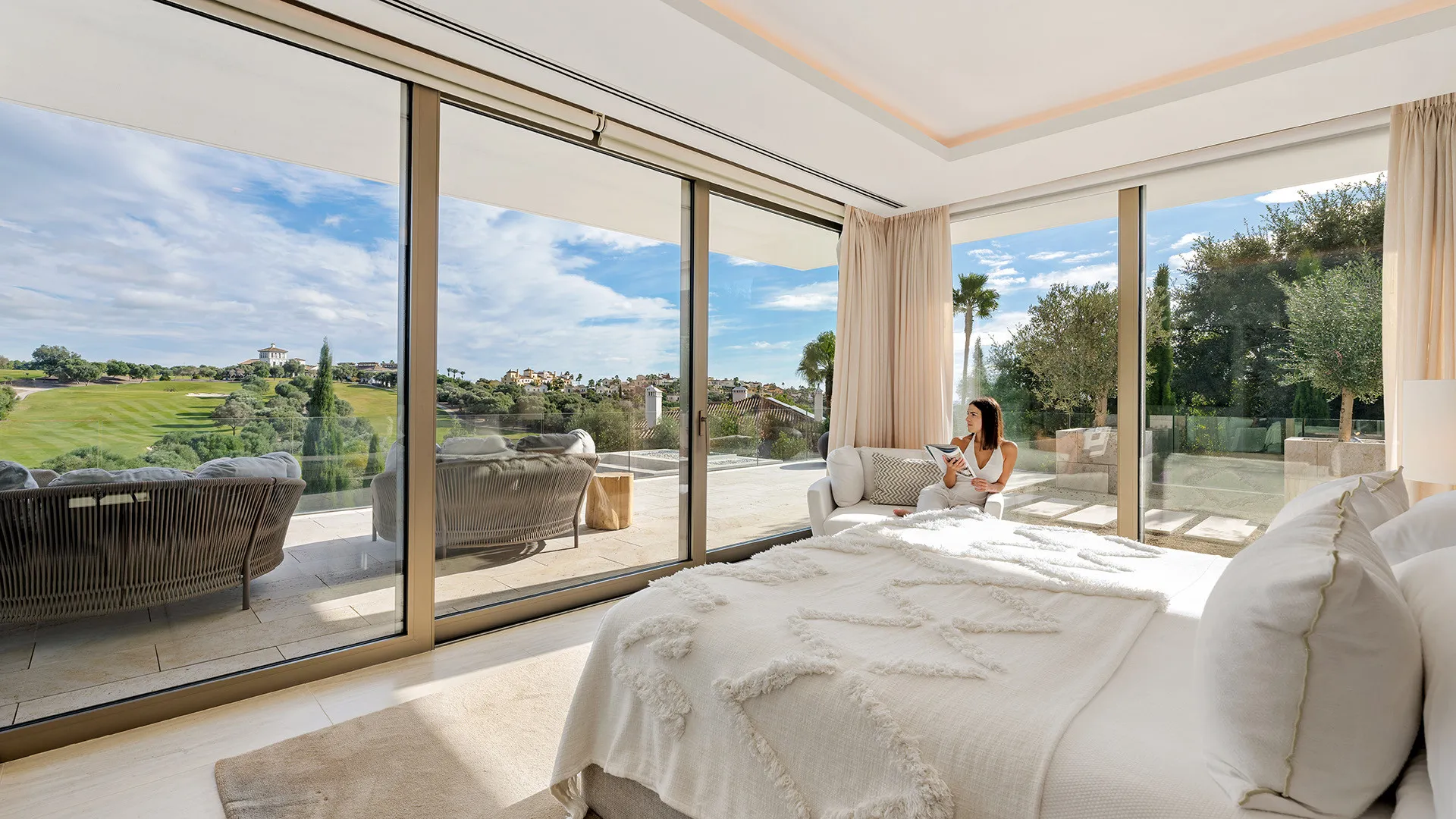 Villa with 5 bedrooms for sale in Zona L