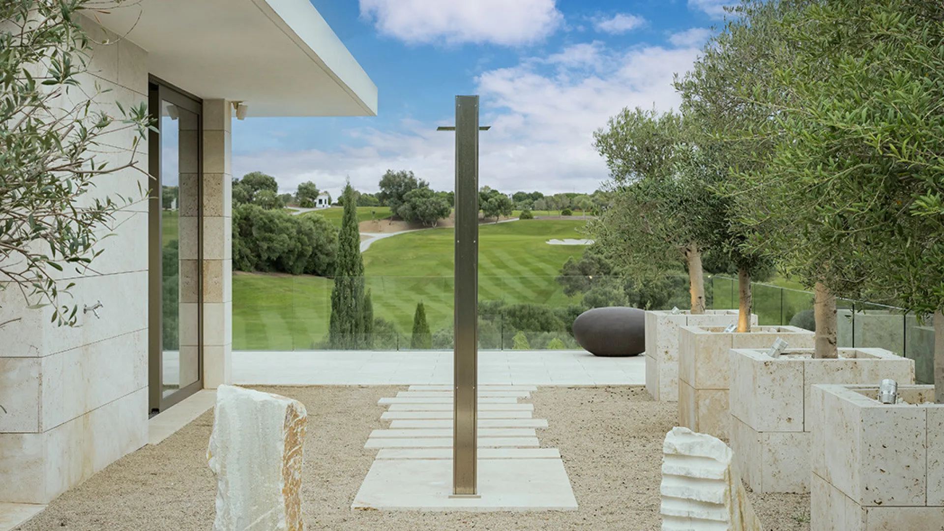 Villa with 5 bedrooms for sale in Zona L
