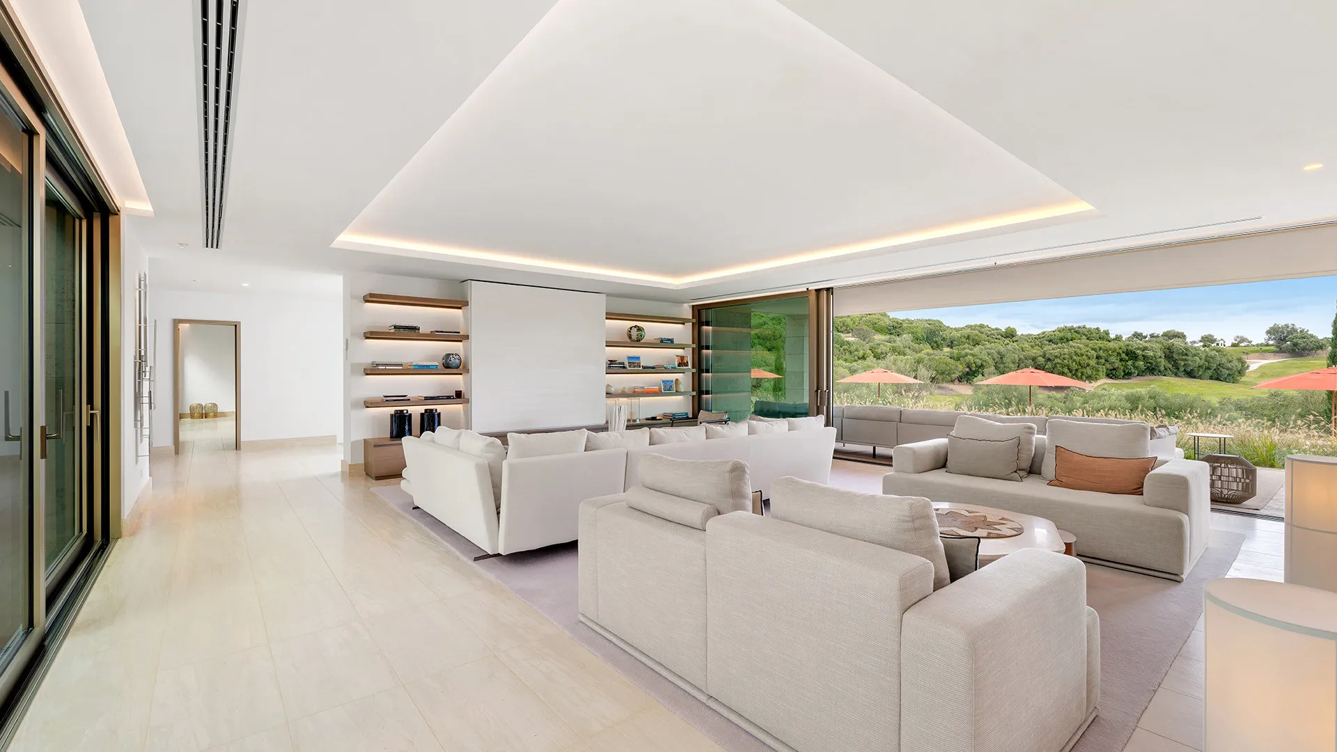 Villa with 5 bedrooms for sale in Zona L