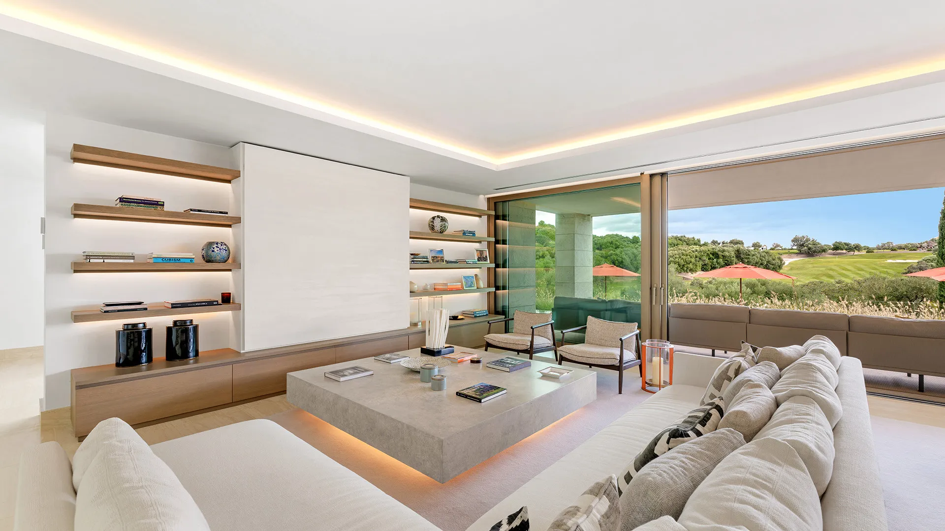 Villa with 5 bedrooms for sale in Zona L