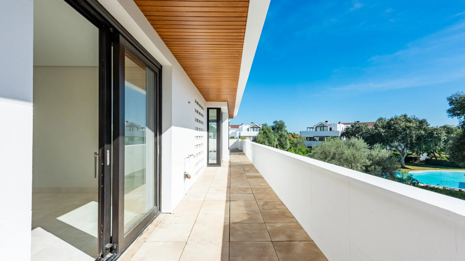 Atico duplex en venta de 4 dormitorios en Hacienda de Valderrama