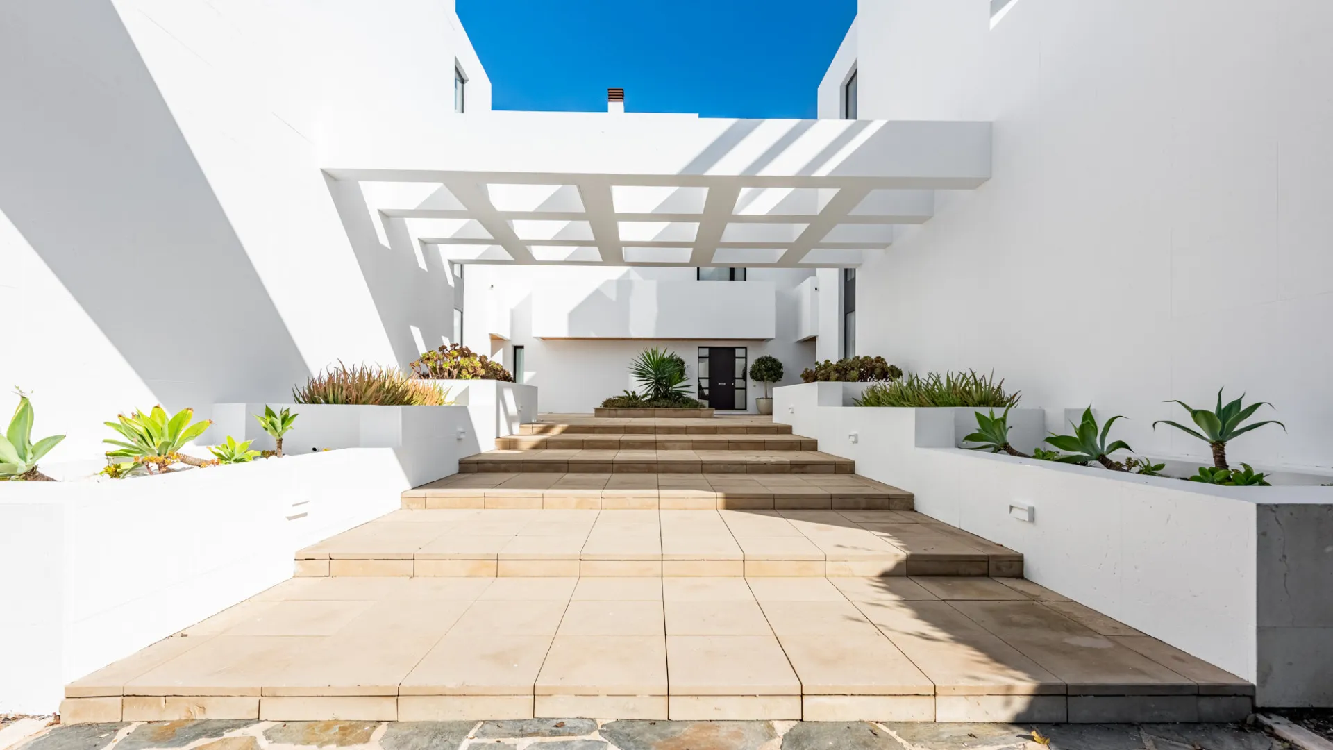 Atico duplex en venta de 4 dormitorios en Hacienda de Valderrama