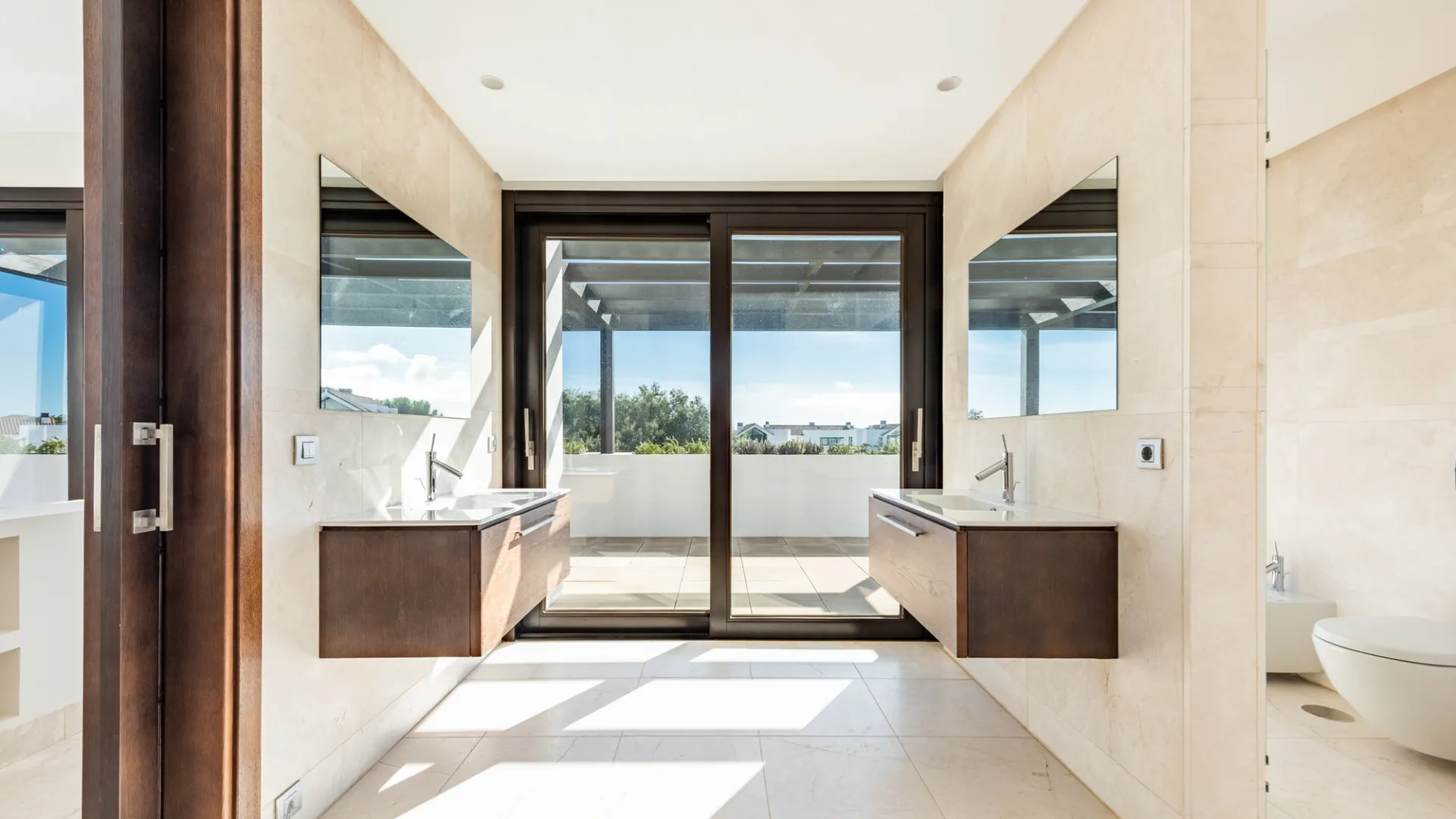 Atico duplex en venta de 4 dormitorios en Hacienda de Valderrama