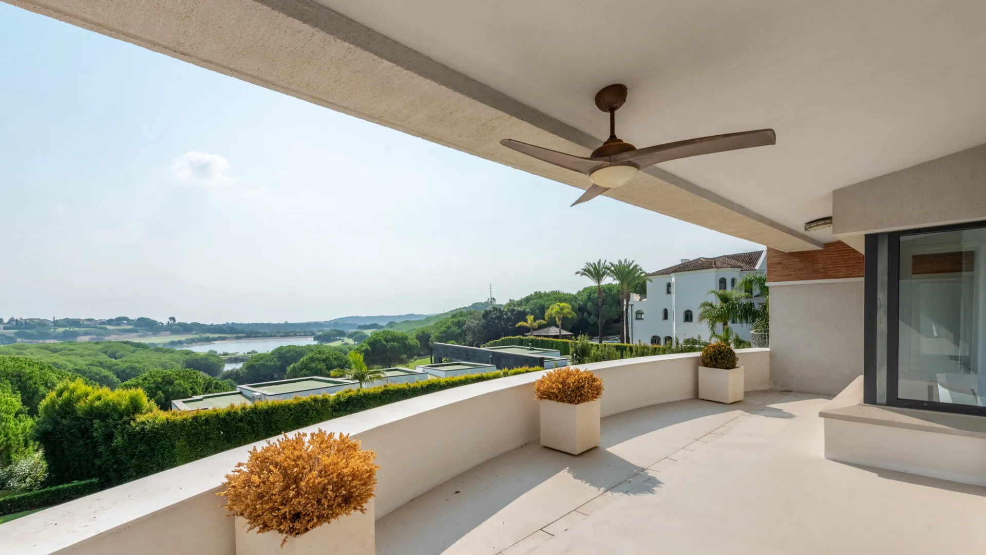 Villa con 7 dormitorios en venta en Zona G