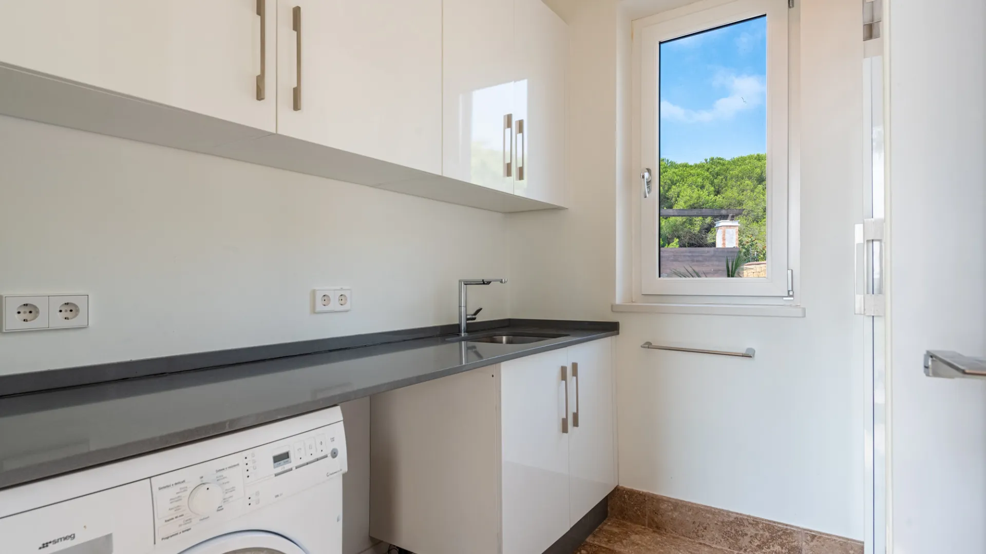 Villa con 7 dormitorios en venta en Zona G