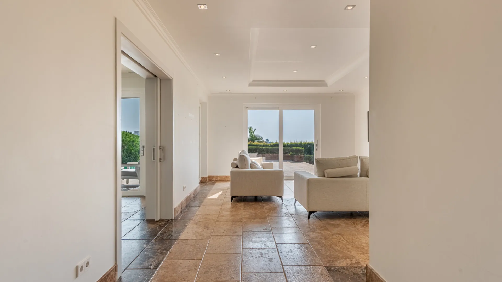 Villa con 7 dormitorios en venta en Zona G