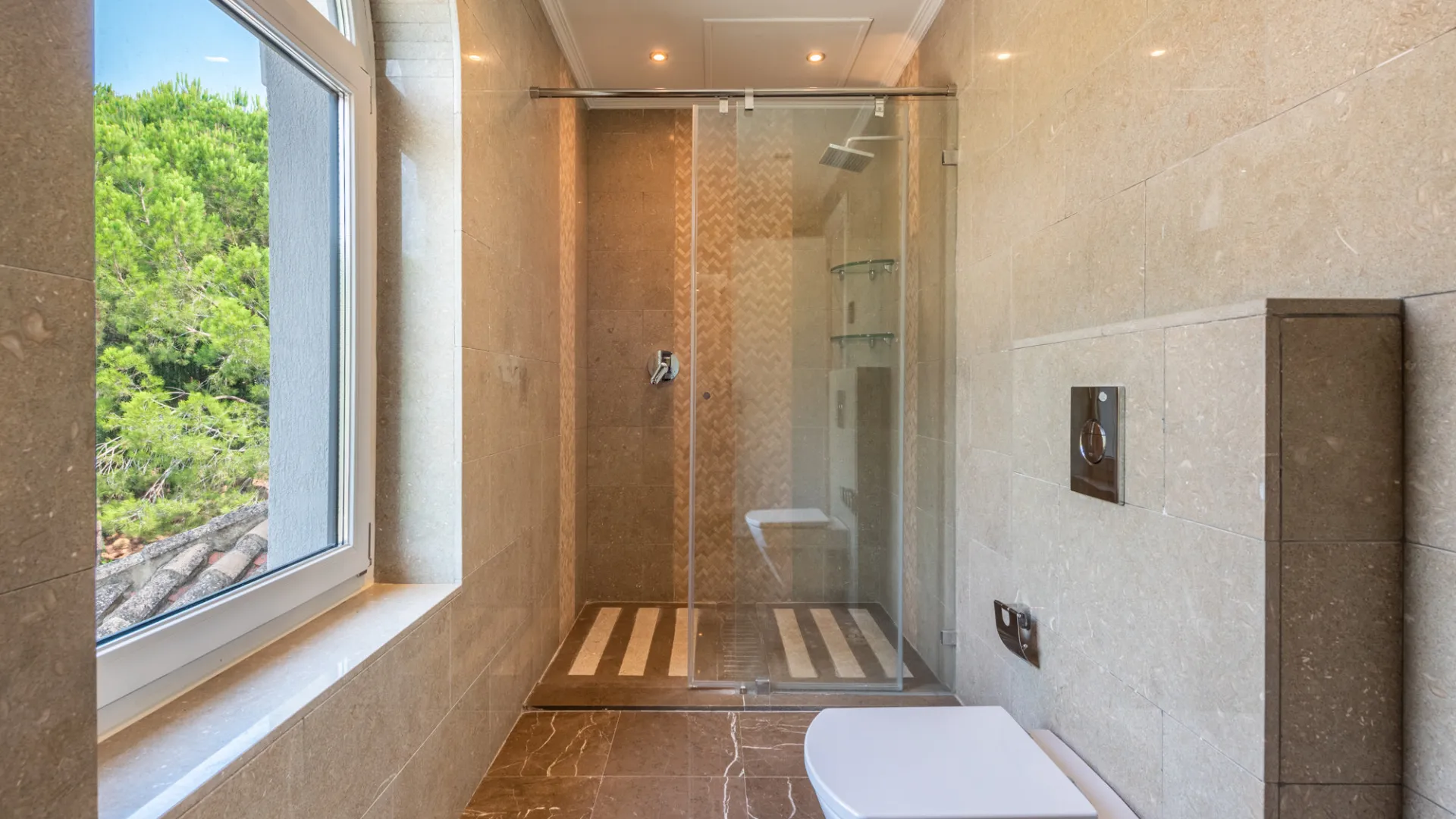 Villa con 7 dormitorios en venta en Zona G