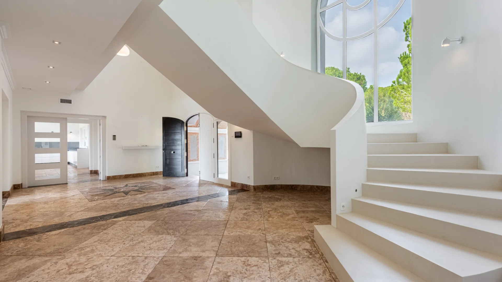 Villa con 7 dormitorios en venta en Zona G