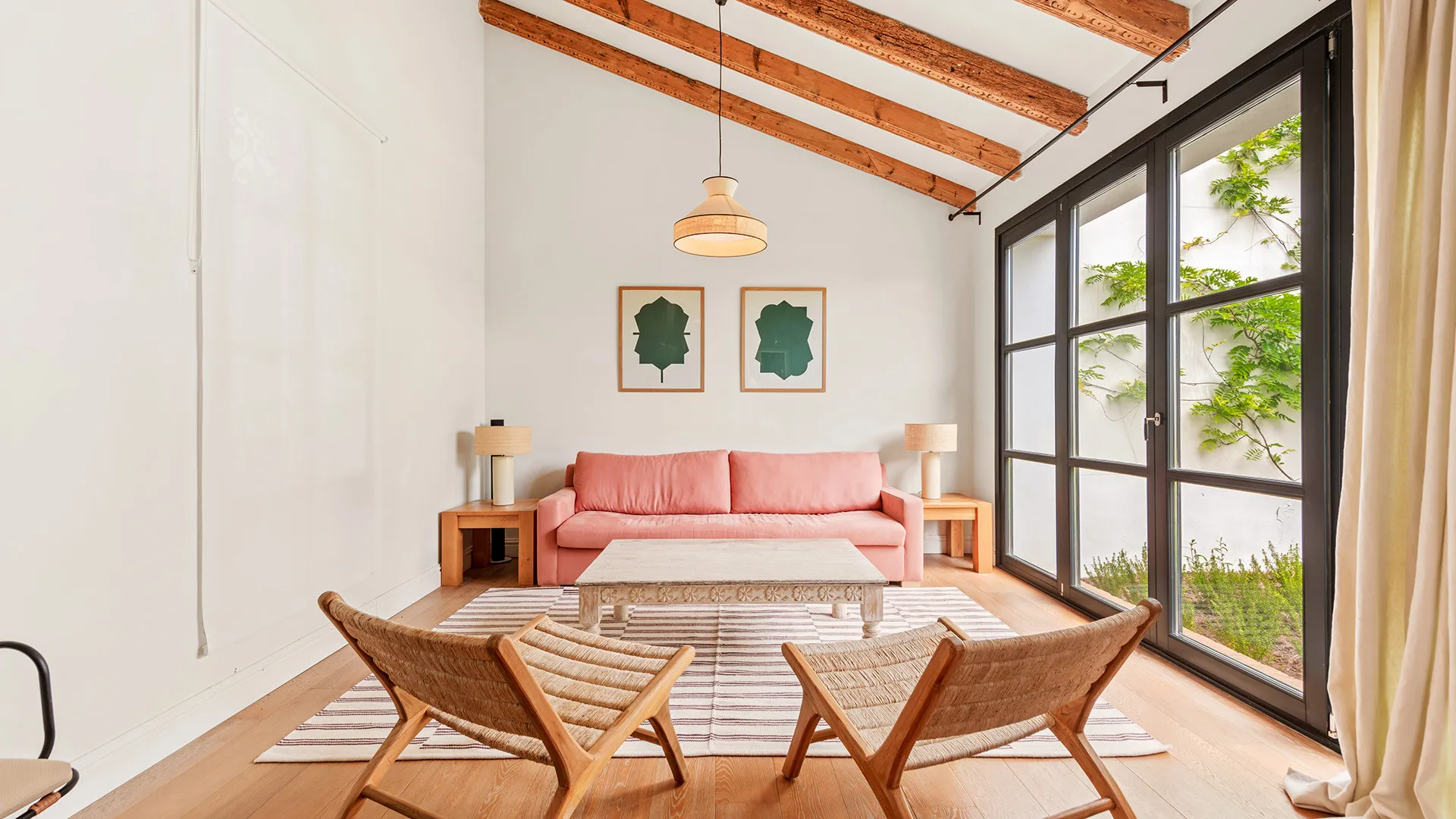 Zona F, villa en venta de 8 dormitorios