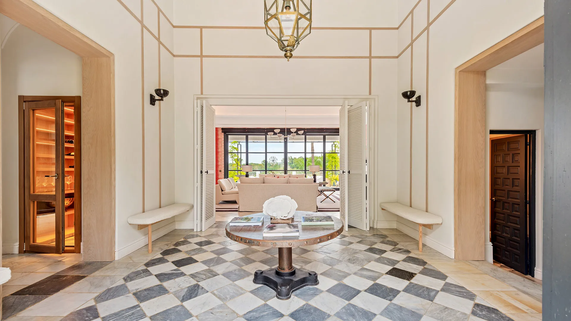 Zona F, villa en venta de 8 dormitorios