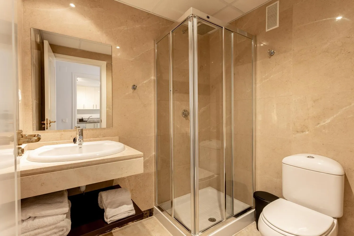 2 bedrooms flat for sale in La Duquesa