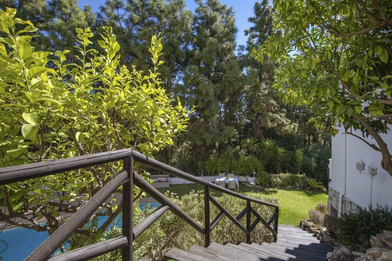 Sitio de Calahonda, casa de 2 dormitorios a la venta