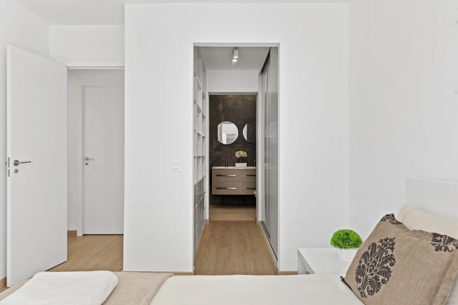 Sitio de Calahonda, casa de 2 dormitorios a la venta