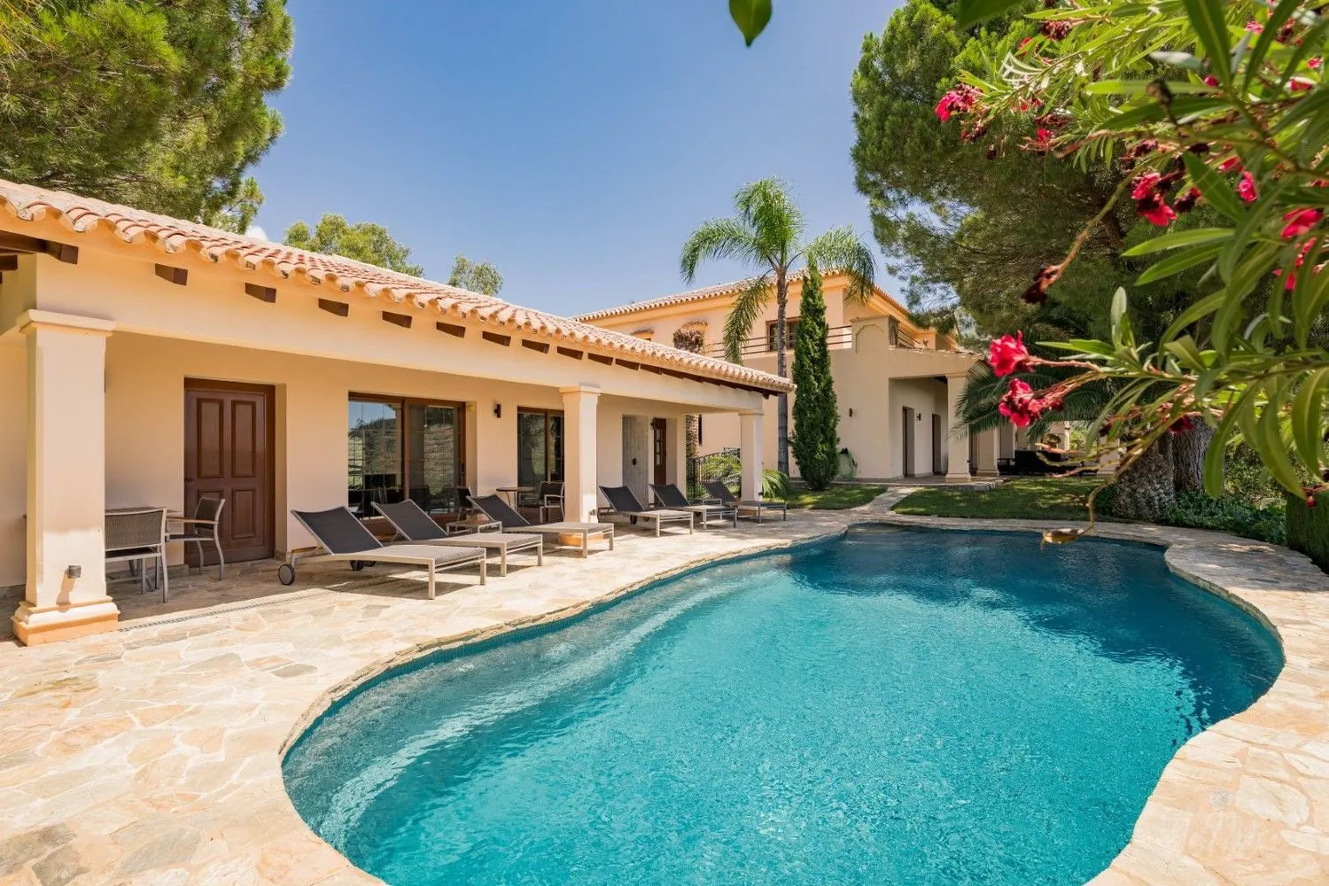 9 bedrooms Ojen house for sale