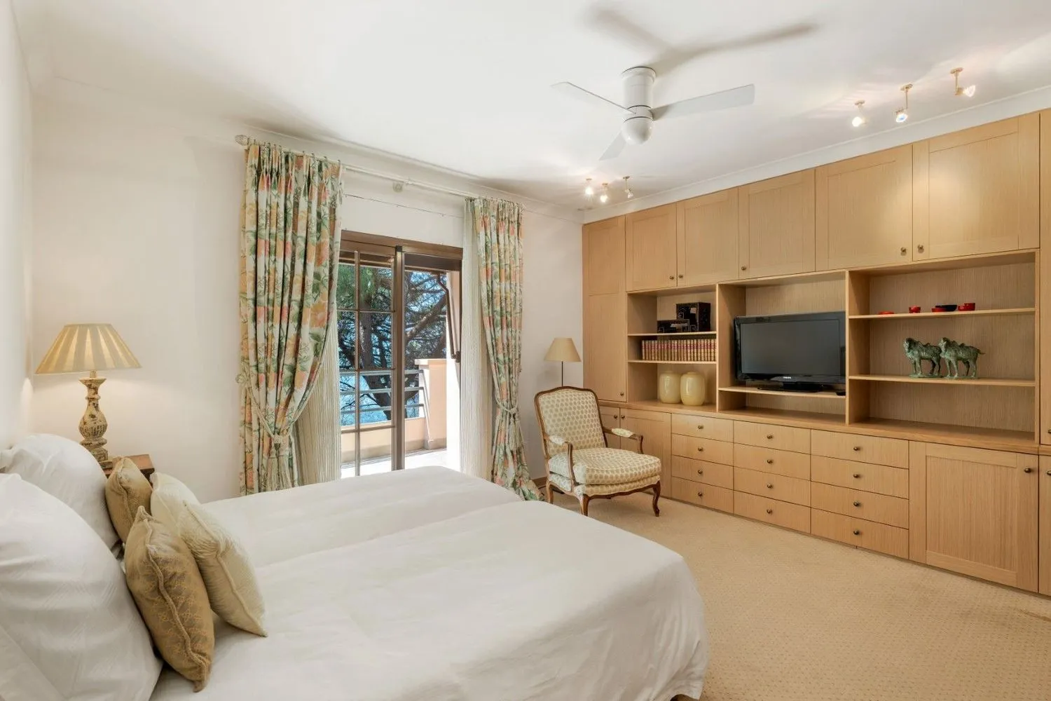 9 bedrooms Ojen house for sale