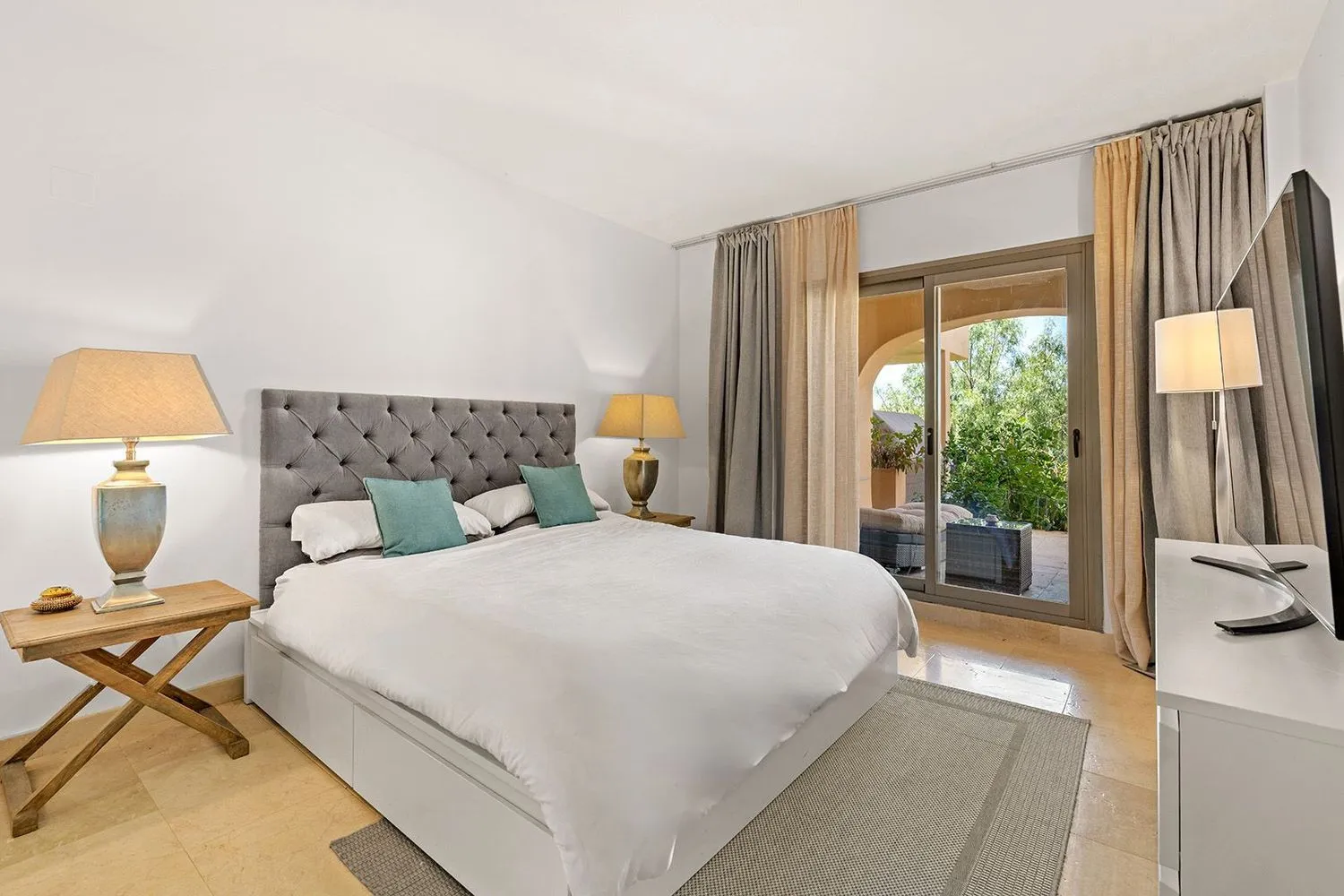 El Paraiso flat for sale
