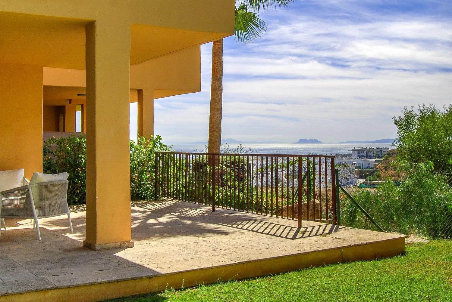 El Paraiso flat for sale