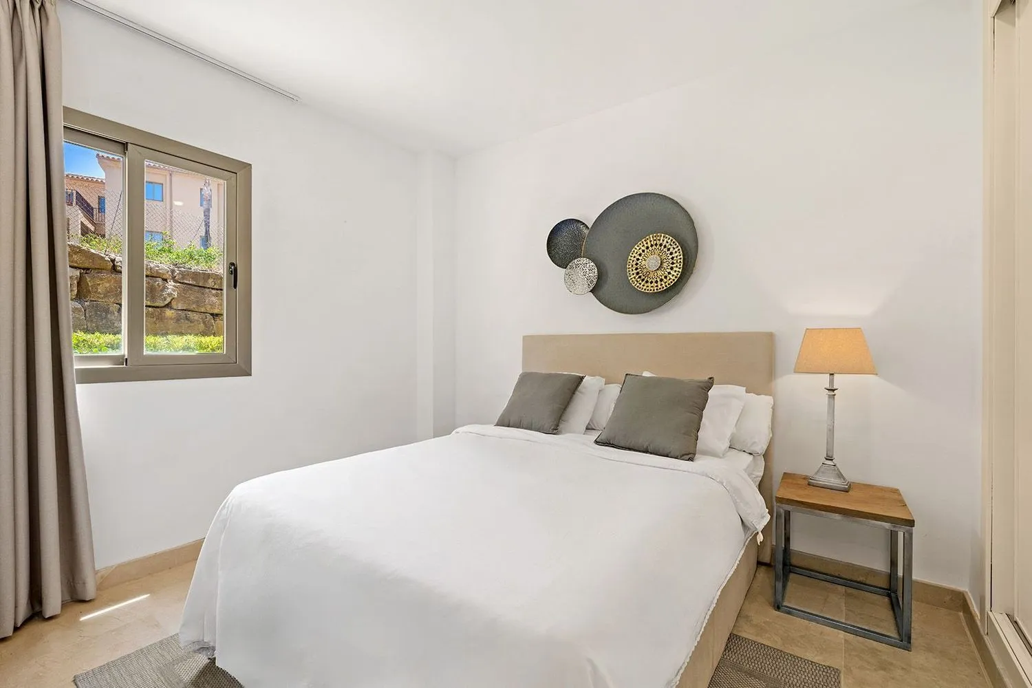 El Paraiso flat for sale