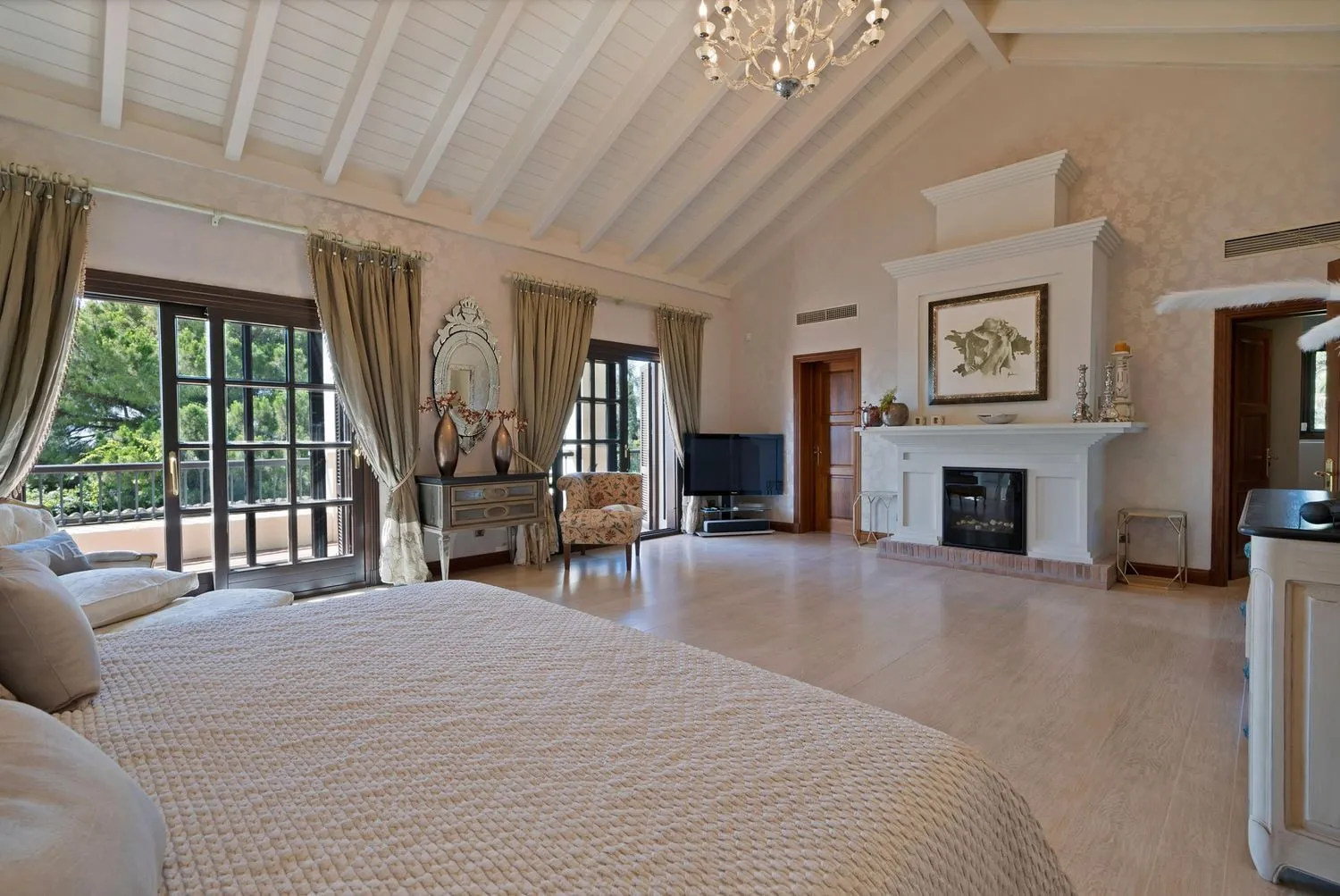 For sale house in Las Lomas del Marbella Club