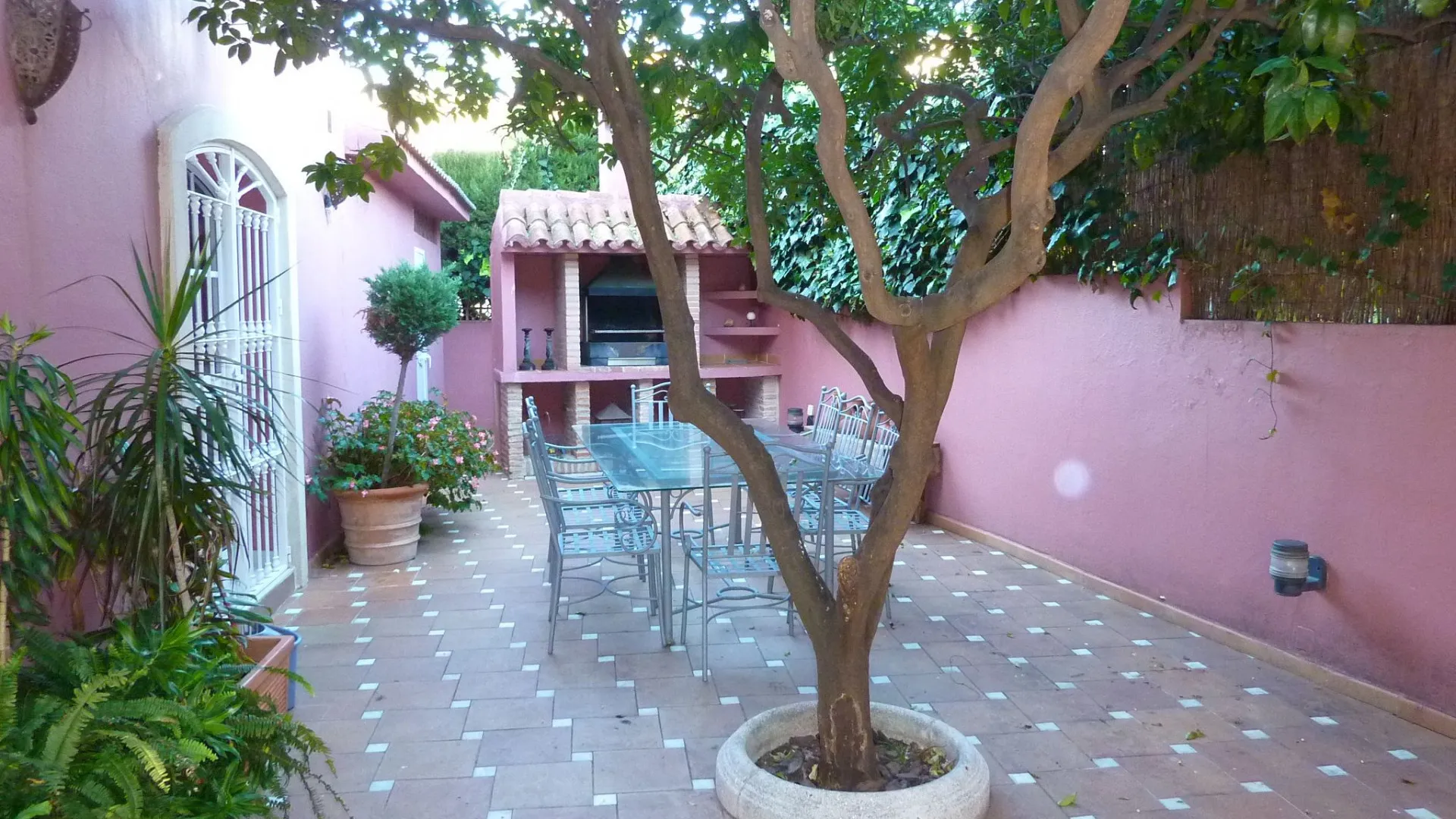 For sale villa with 3 bedrooms in Marbella Centro