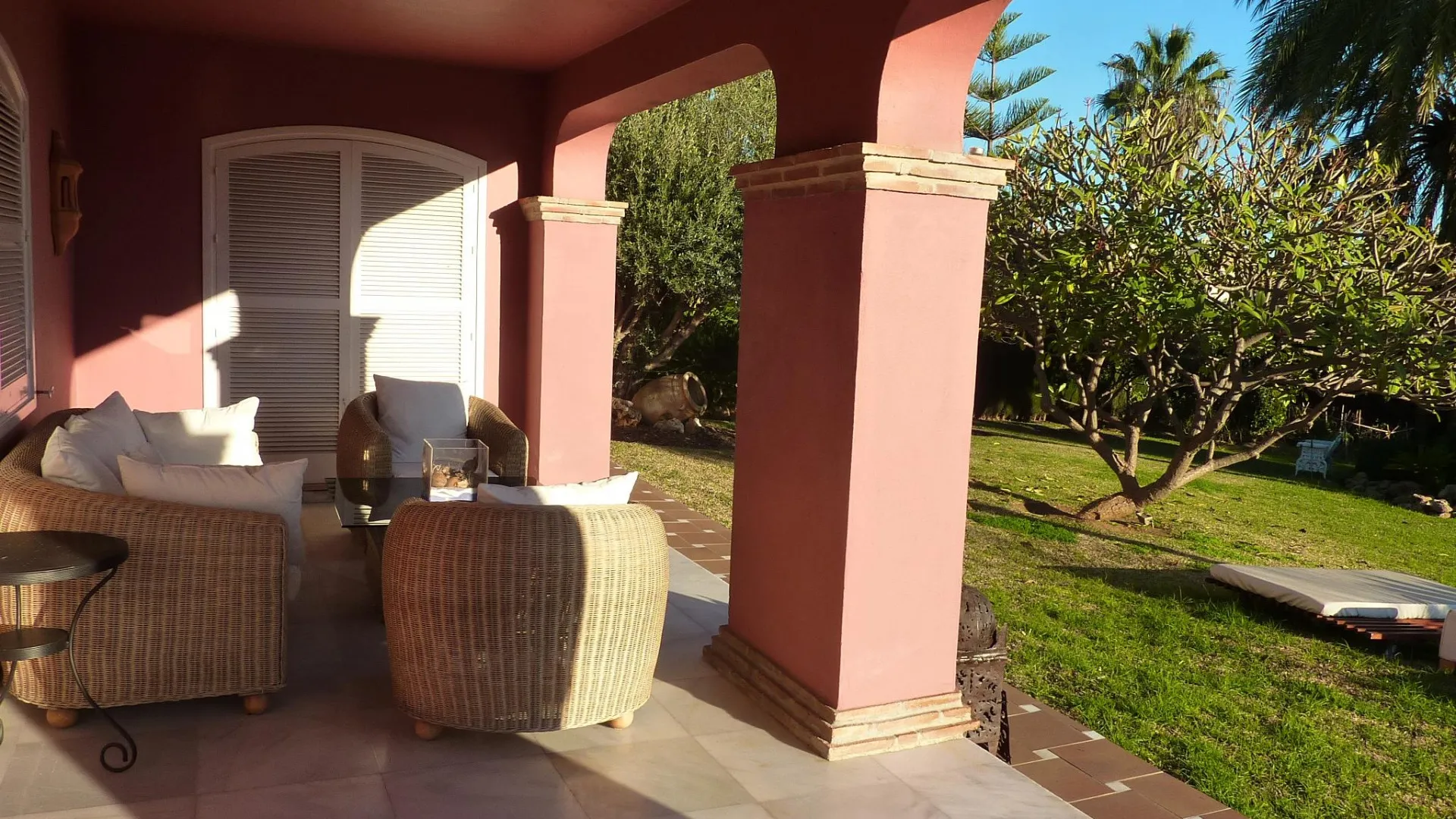 For sale villa with 3 bedrooms in Marbella Centro